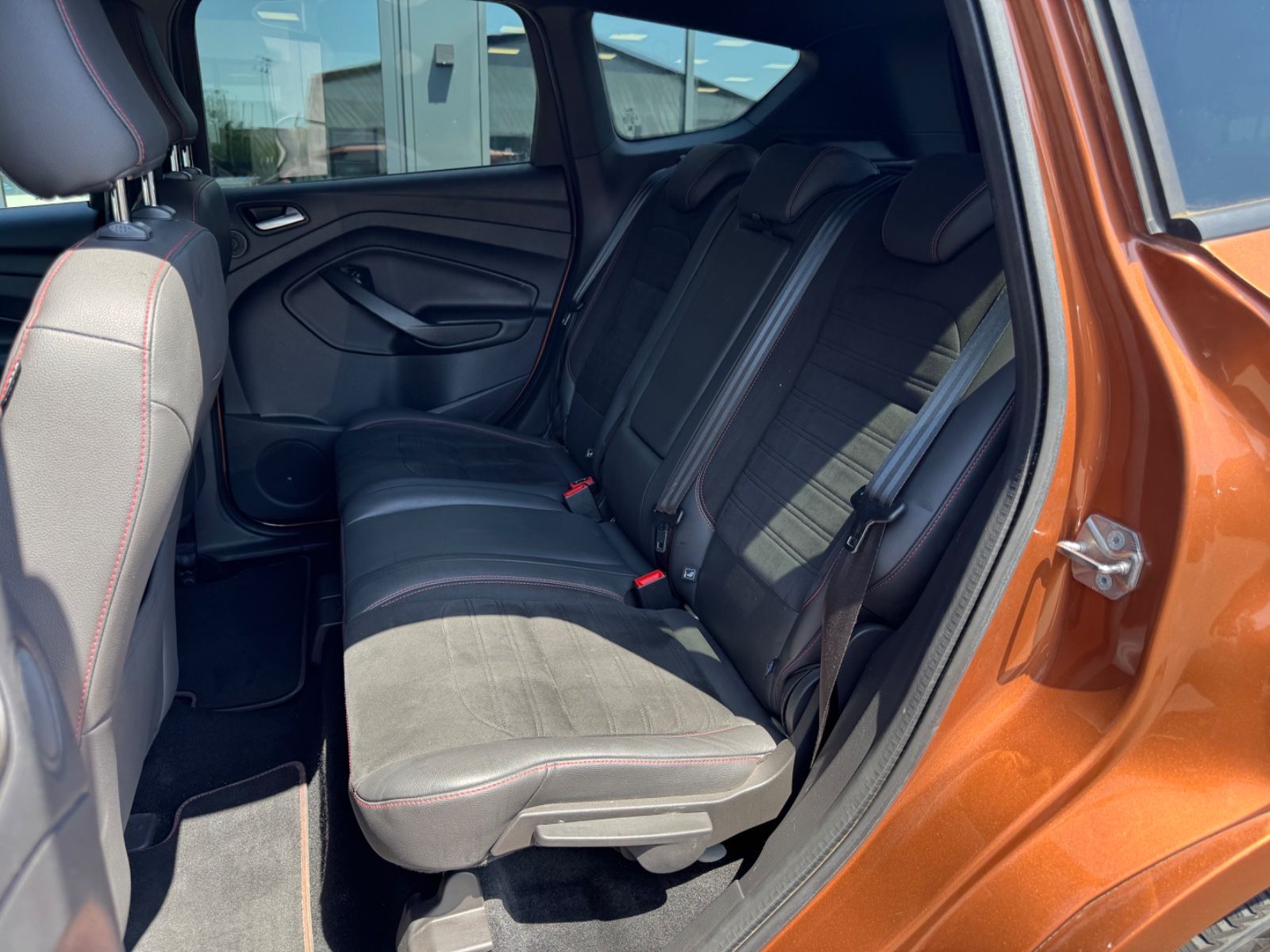 Fahrzeugabbildung Ford KUGA ST-LINE*KLIMA*R.KAMERA*19 ZOLL*WINTERPAKET*