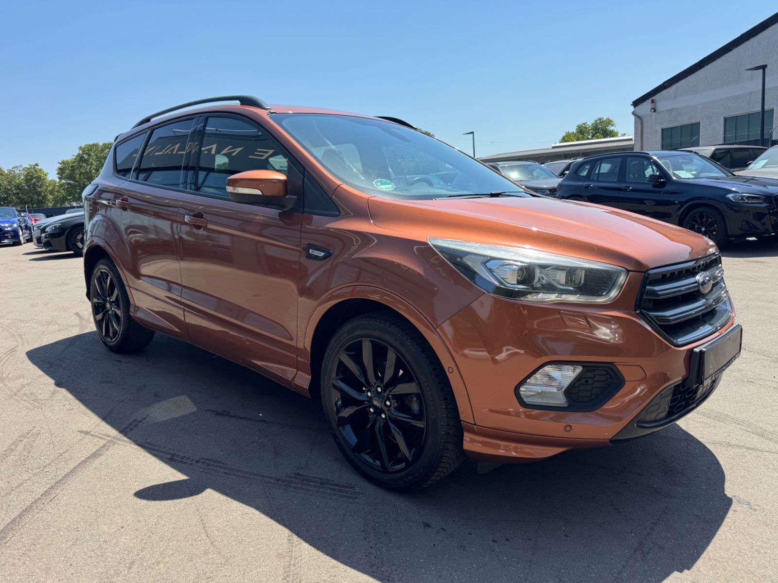 Fahrzeugabbildung Ford KUGA ST-LINE*KLIMA*R.KAMERA*19 ZOLL*WINTERPAKET*