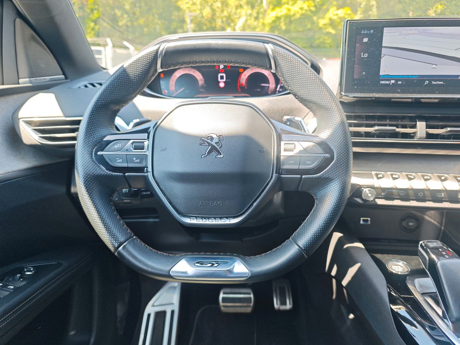 Fahrzeugabbildung Peugeot 3008 GT*FOCAL*PANORAMA*NAVI*KAMERA*VIRTUAL*