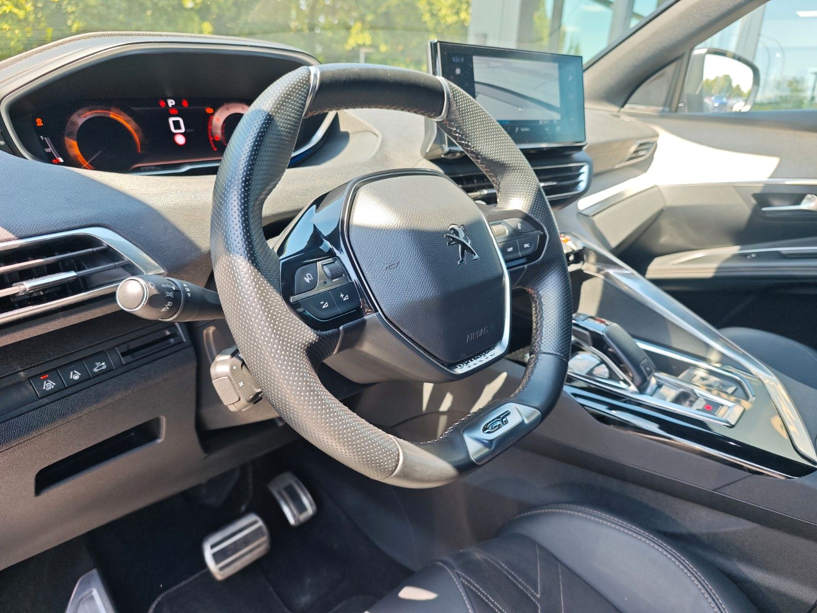 Fahrzeugabbildung Peugeot 3008 GT*FOCAL*PANORAMA*NAVI*KAMERA*VIRTUAL*