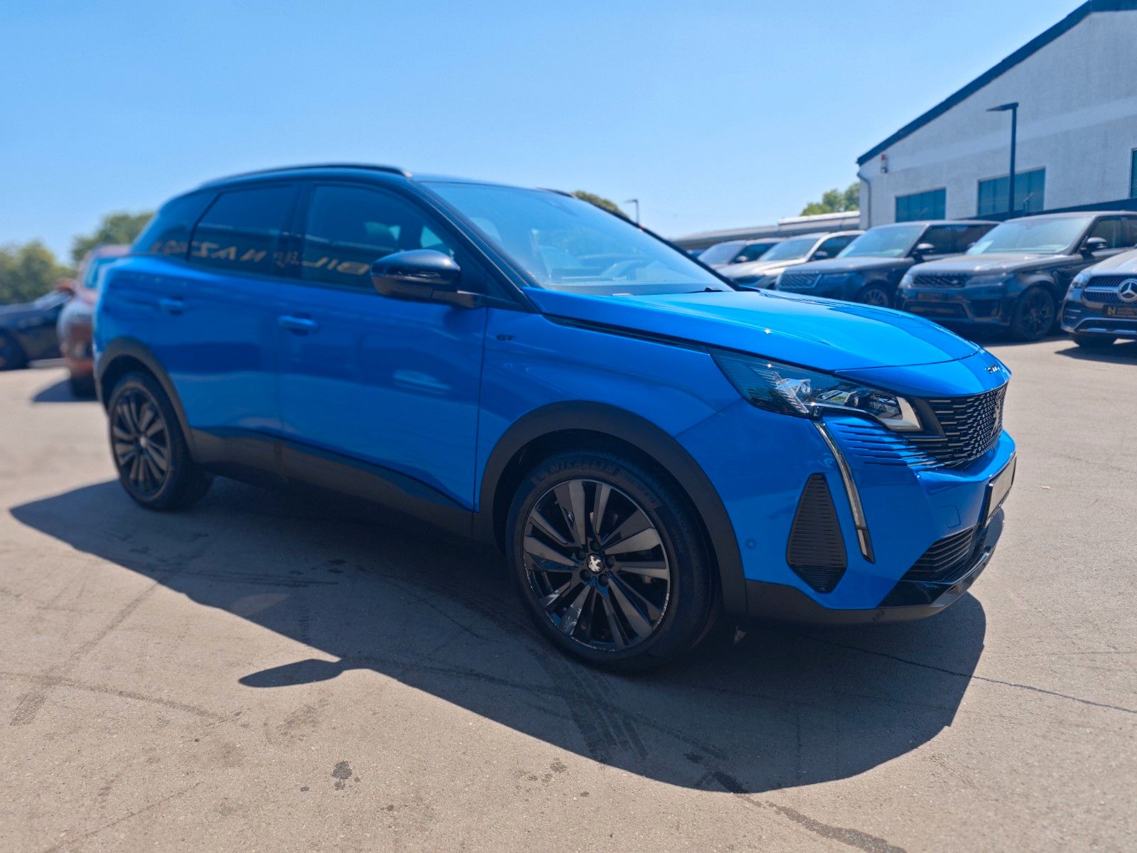 Fahrzeugabbildung Peugeot 3008 GT*FOCAL*PANORAMA*NAVI*KAMERA*VIRTUAL*