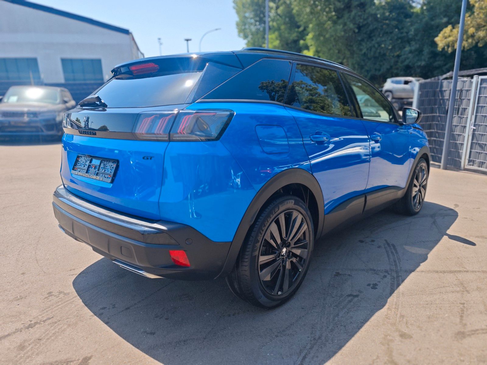 Fahrzeugabbildung Peugeot 3008 GT*FOCAL*PANORAMA*NAVI*KAMERA*VIRTUAL*