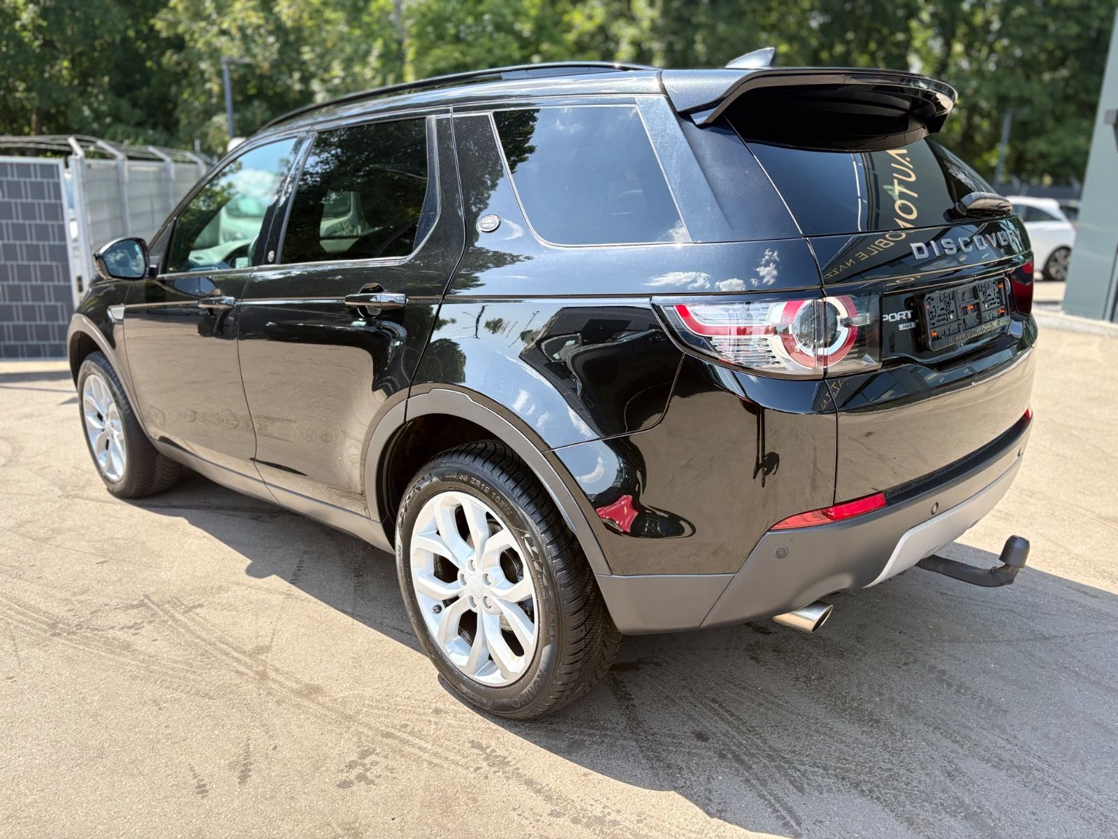 Fahrzeugabbildung Land Rover DISCOVERY SPORT HSE *PANO*LEDER*MERIDIAN*