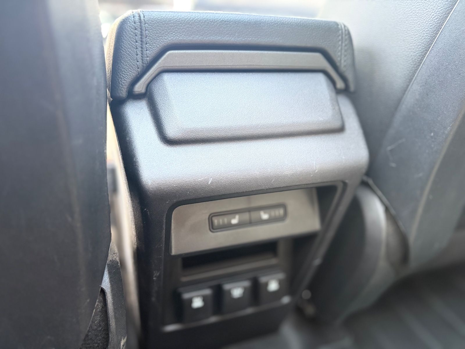 Fahrzeugabbildung Land Rover DISCOVERY SPORT HSE *PANO*LEDER*MERIDIAN*