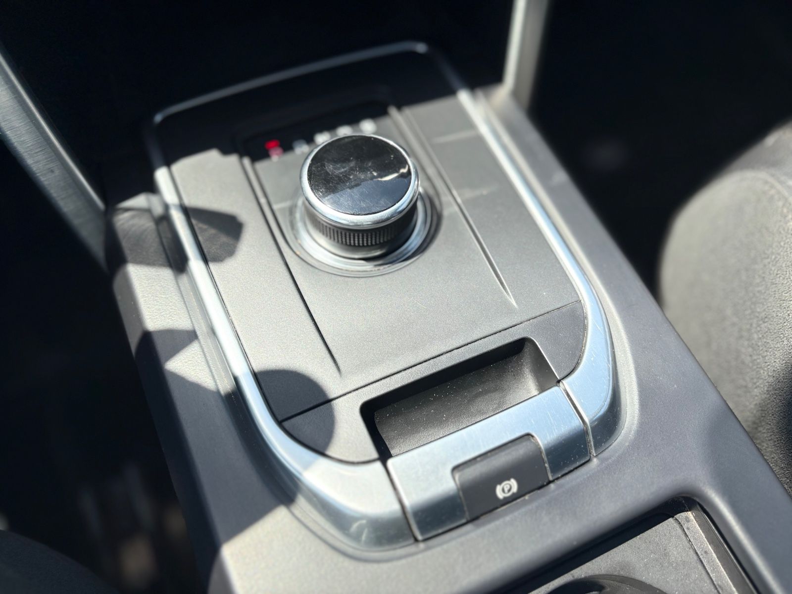 Fahrzeugabbildung Land Rover DISCOVERY SPORT HSE *PANO*LEDER*MERIDIAN*