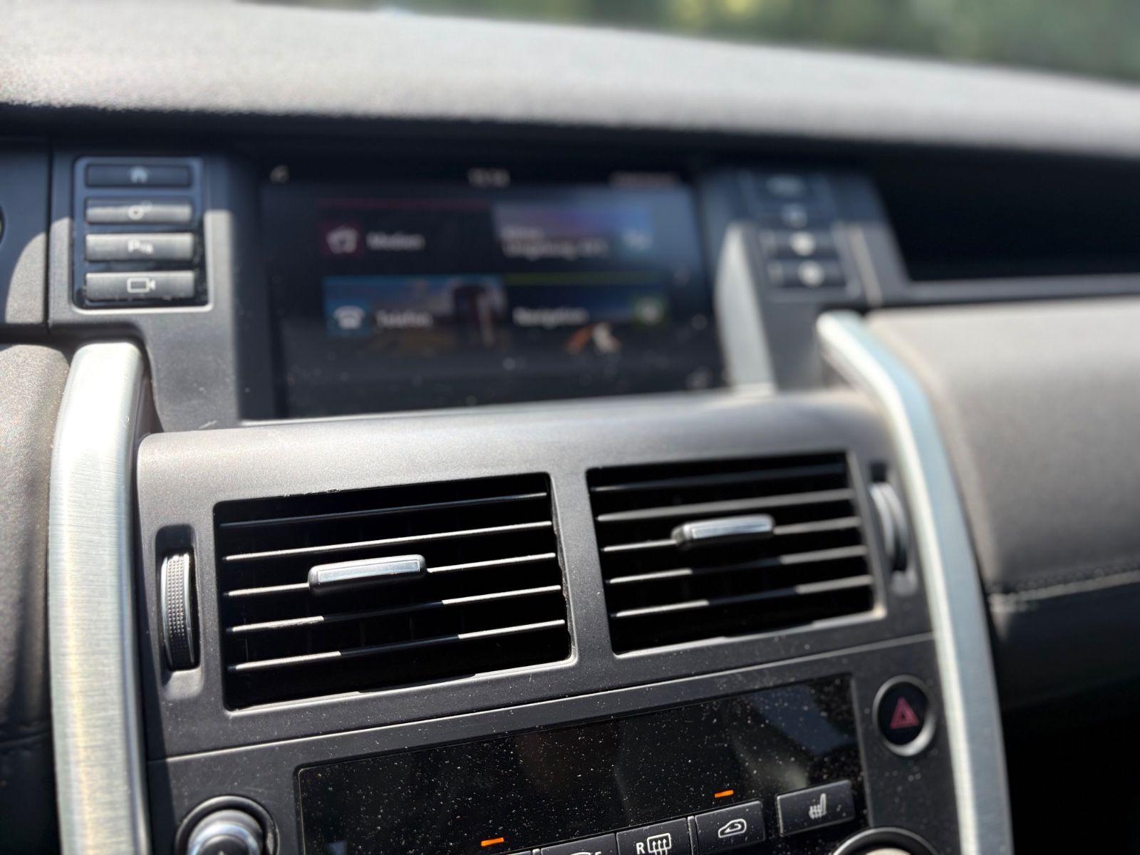 Fahrzeugabbildung Land Rover DISCOVERY SPORT HSE *PANO*LEDER*MERIDIAN*
