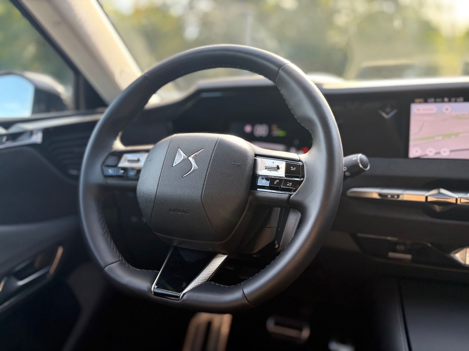 Fahrzeugabbildung DS Automobiles DS4 E-TENSE ÉTOILE *ALCANTARA PAKET*NAVI*R-KAM*