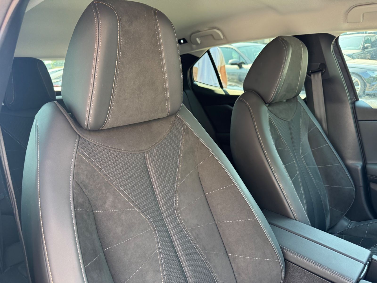 Fahrzeugabbildung DS Automobiles DS4 E-TENSE ÉTOILE ALCANTARA *LED*NAVI*ASSIST*