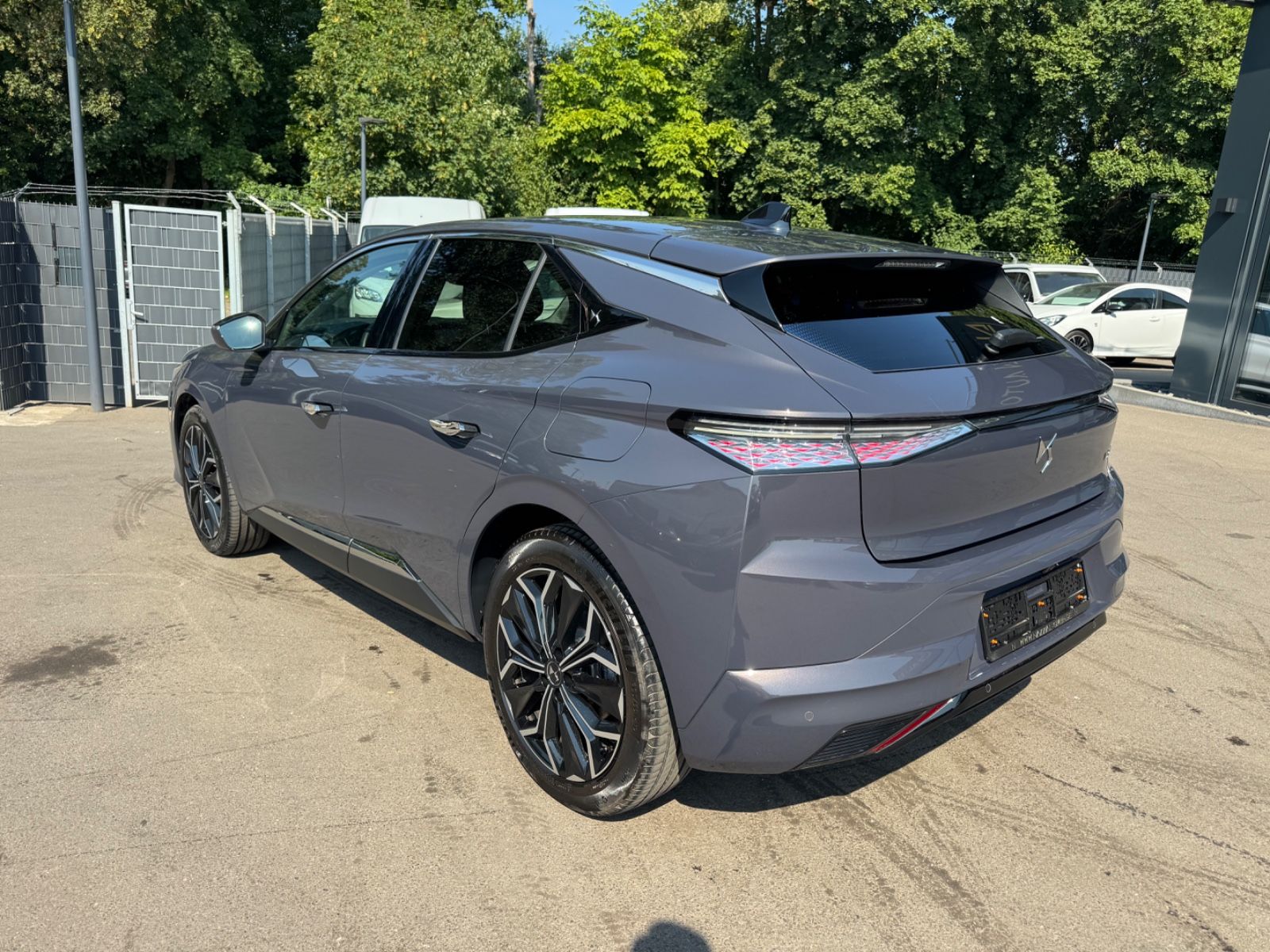 Fahrzeugabbildung DS Automobiles DS4 E-TENSE ÉTOILE ALCANTARA *LED*NAVI*ASSIST*
