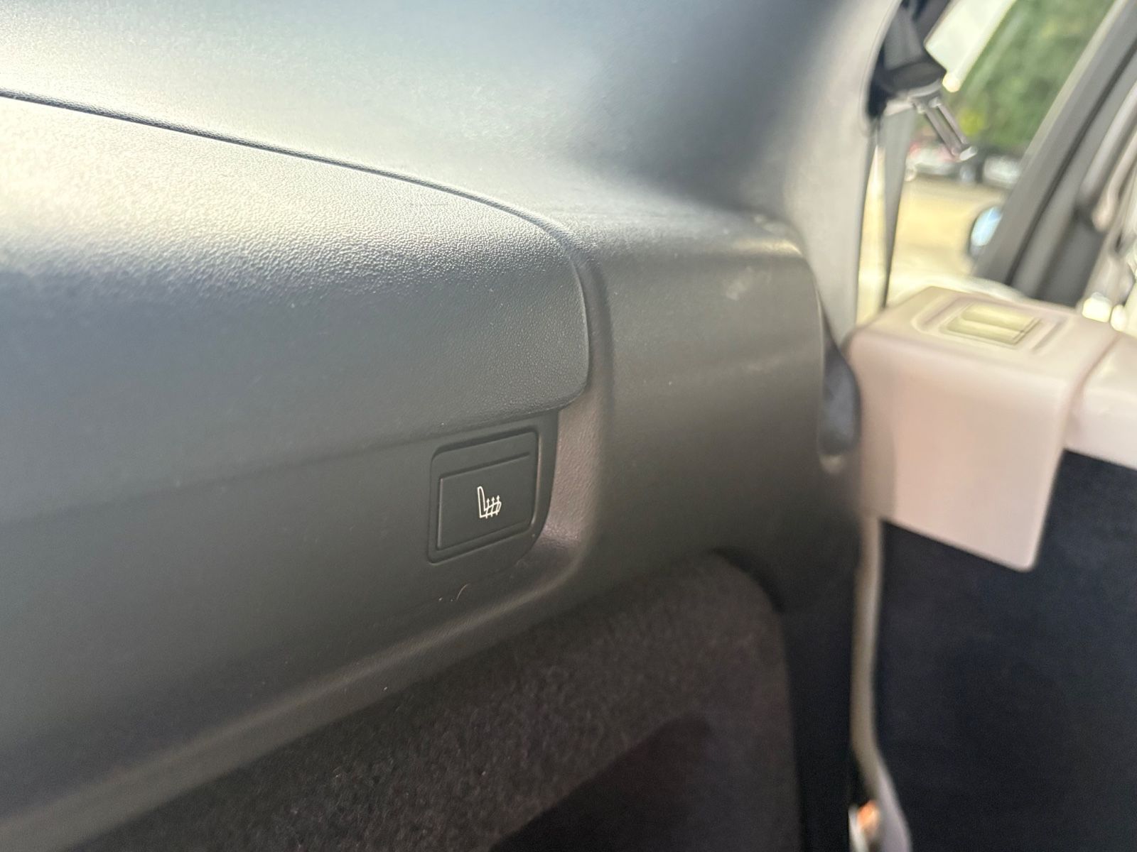 Fahrzeugabbildung Land Rover DISCOVERY HSE DYNAMIC*2.HD*LUFT*4X SHZ*7 SITZER*