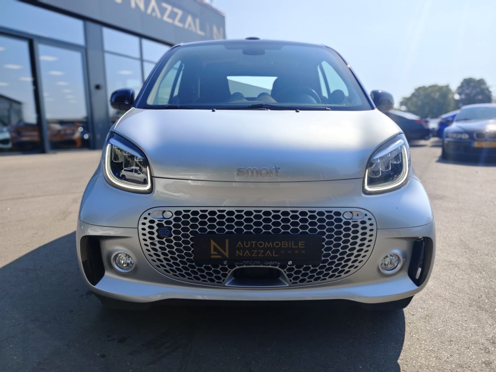 Fahrzeugabbildung Smart FORTWO CABRIO EQ*PRIME*LEDER*KAMERA*2.HD*MOPF*