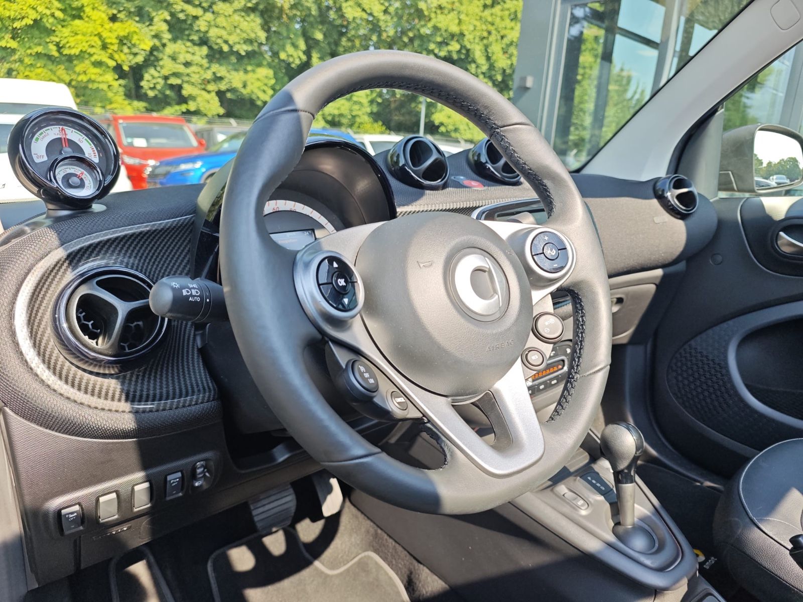 Fahrzeugabbildung Smart FORTWO CABRIO EQ*PRIME*LEDER*KAMERA*2.HD*MOPF*