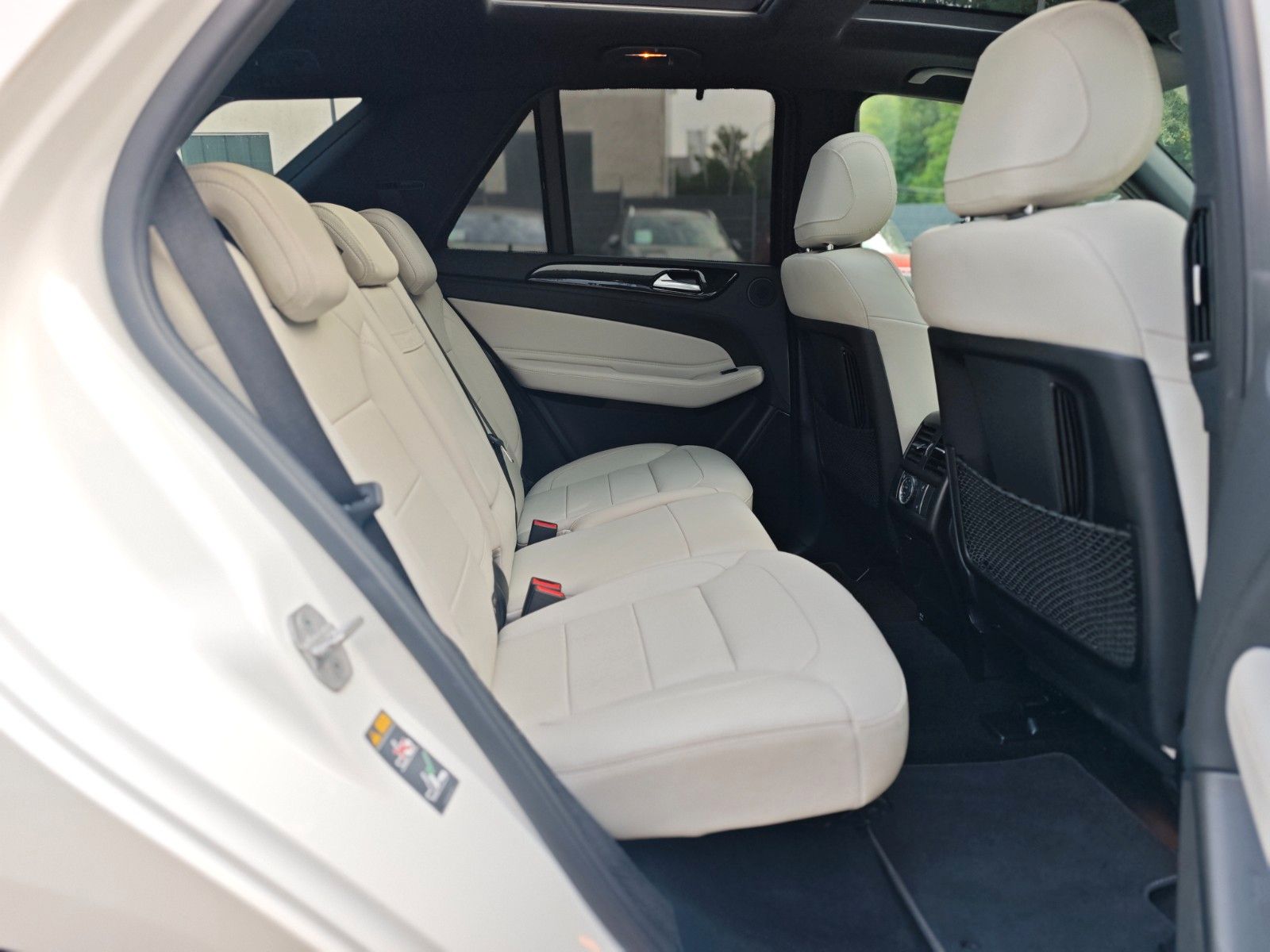 Fahrzeugabbildung Mercedes-Benz GLE 500 4M*AMG-LINE*PANO*H&K*SOFTCLOSE*AIRMATIC*