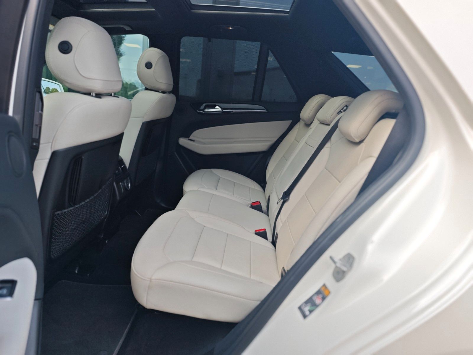 Fahrzeugabbildung Mercedes-Benz GLE 500 4M*AMG-LINE*PANO*H&K*SOFTCLOSE*AIRMATIC*