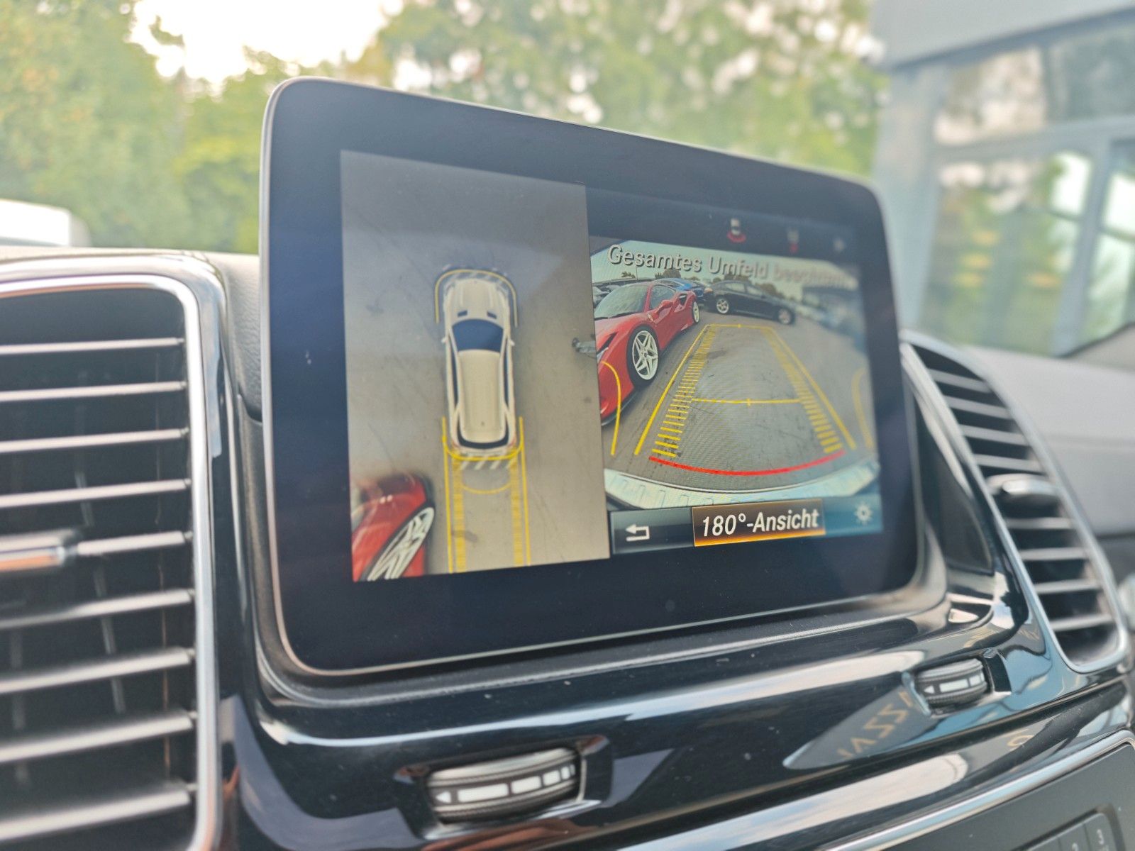 Fahrzeugabbildung Mercedes-Benz GLE 500 4M*AMG-LINE*PANO*H&K*SOFTCLOSE*AIRMATIC*
