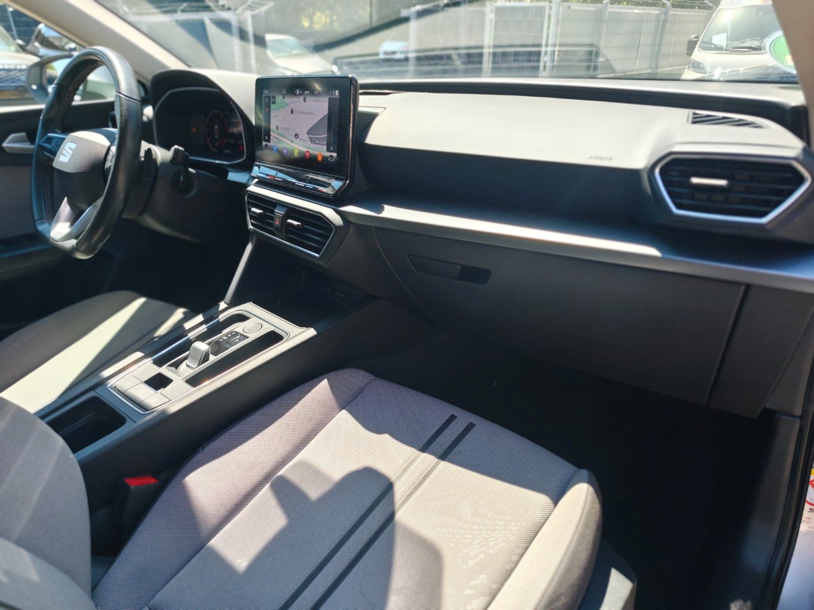 Fahrzeugabbildung SEAT LEON SPORTSTOURER STYLE *DSG*LED*NAVI*VIRTUAL*