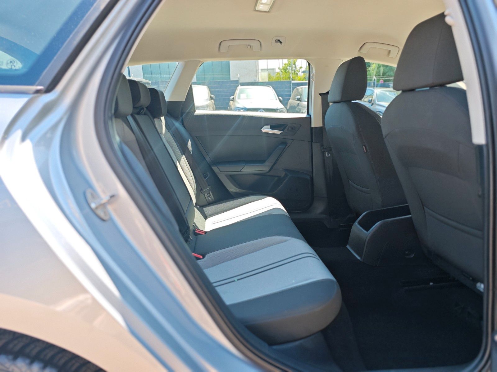 Fahrzeugabbildung SEAT LEON SPORTSTOURER STYLE *DSG*LED*NAVI*VIRTUAL*