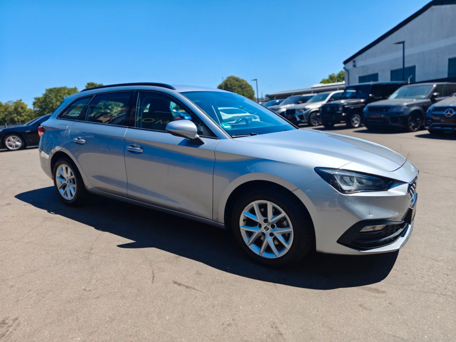 Fahrzeugabbildung SEAT LEON SPORTSTOURER STYLE *DSG*LED*NAVI*VIRTUAL*