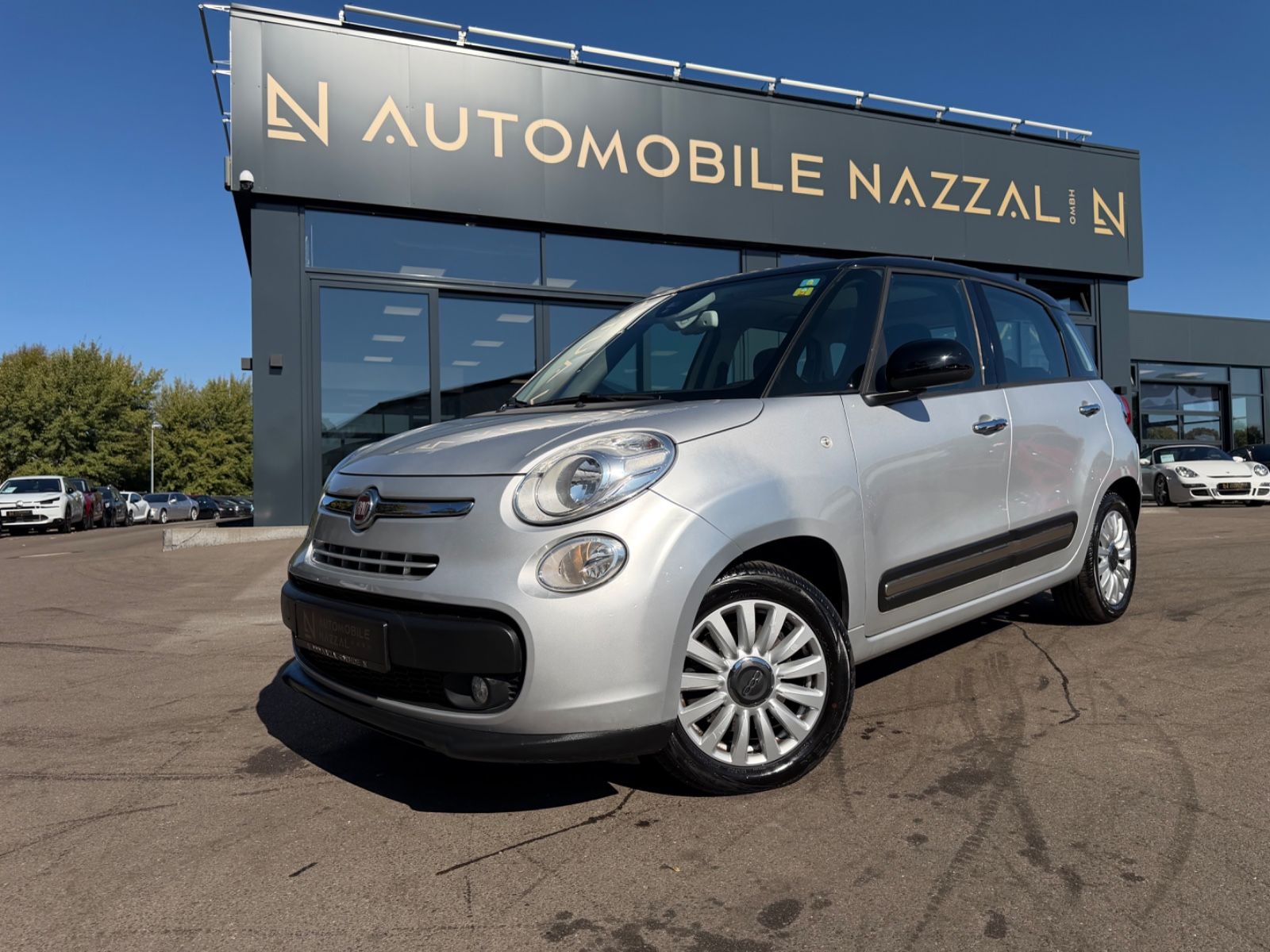 Fahrzeugabbildung Fiat 500L LOUNGE *NAVI*KAM*PANO*SHZ*ALU*TEILLEDER*