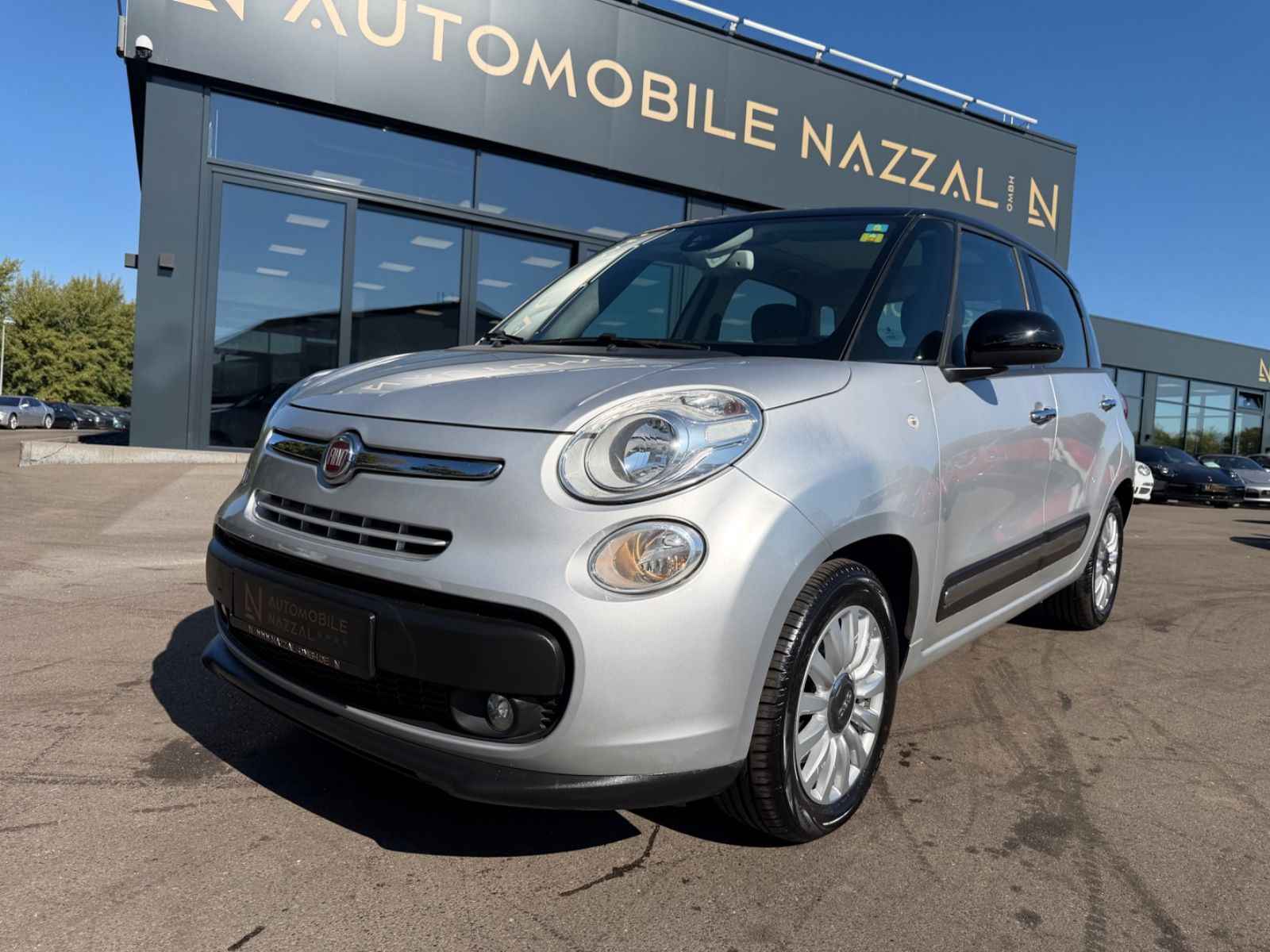 Fahrzeugabbildung Fiat 500L LOUNGE *NAVI*KAM*PANO*SHZ*ALU*TEILLEDER*