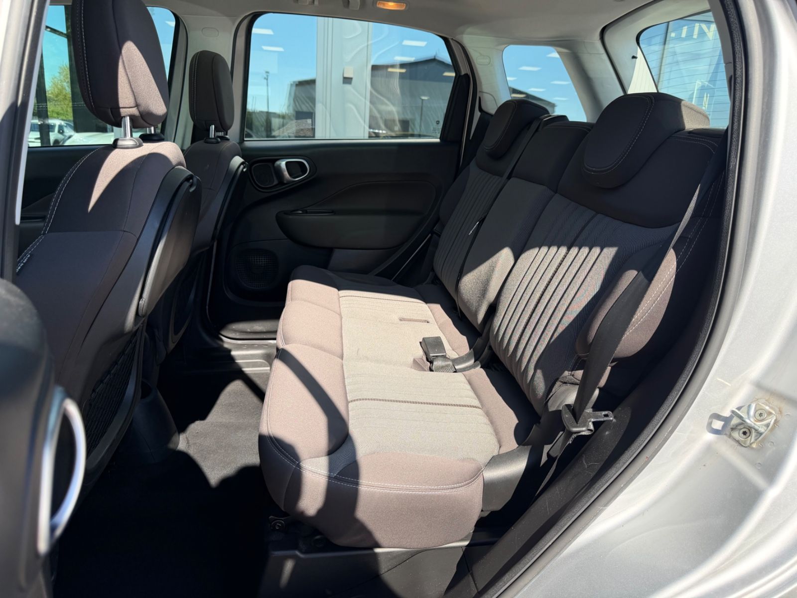 Fahrzeugabbildung Fiat 500L LOUNGE *NAVI*KAM*PANO*SHZ*ALU*TEILLEDER*