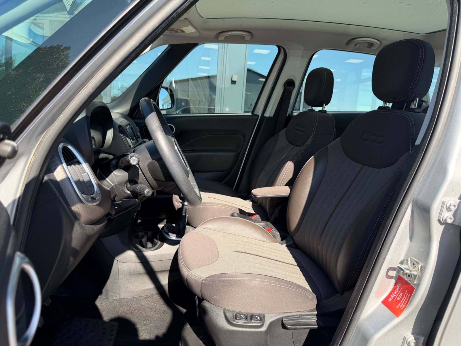 Fahrzeugabbildung Fiat 500L LOUNGE *NAVI*KAM*PANO*SHZ*ALU*TEILLEDER*