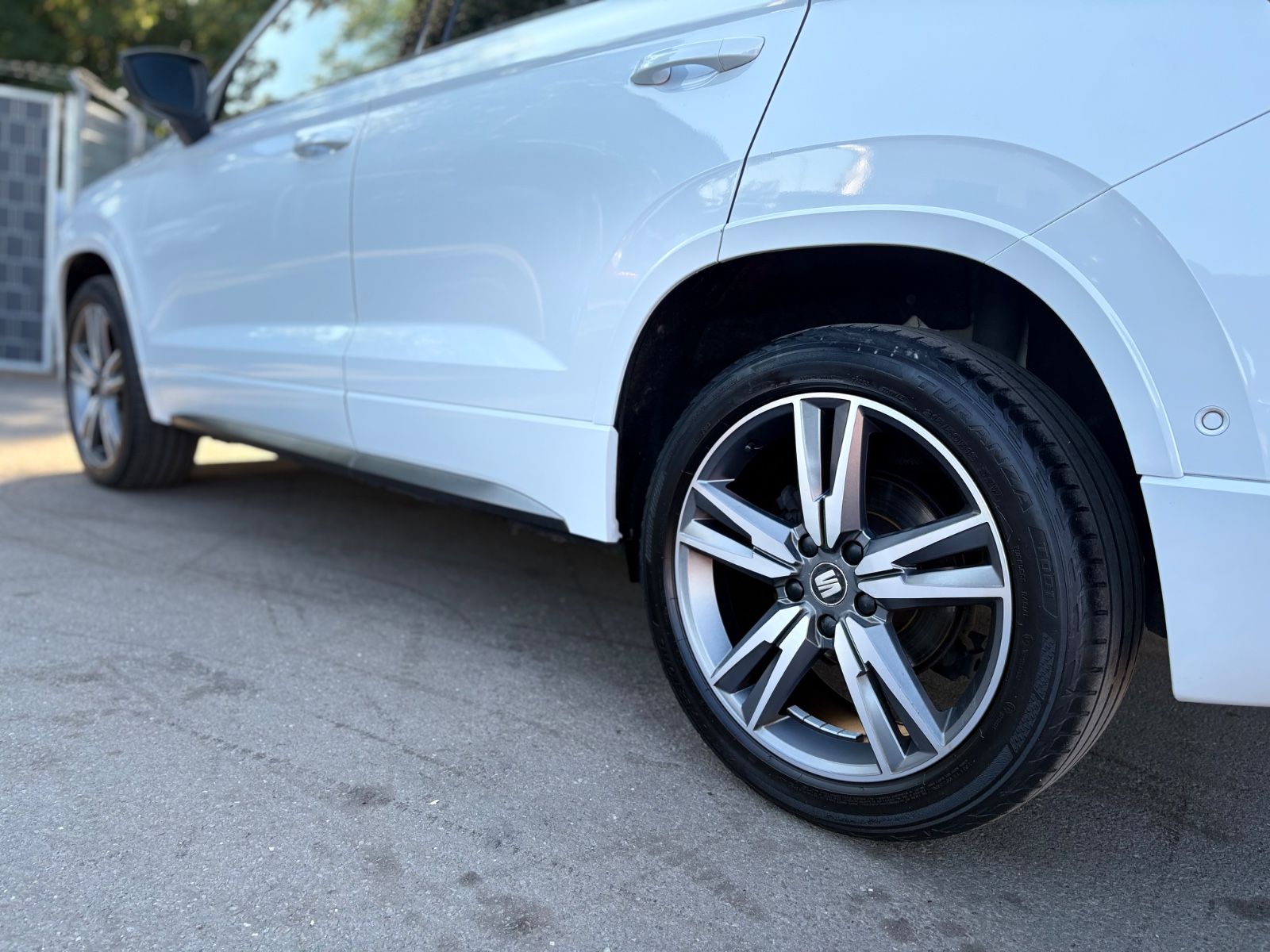 Fahrzeugabbildung SEAT ATECA FR *AUT*LED*NAVI*360°*VIRTUAL*PANO*ASSIST*