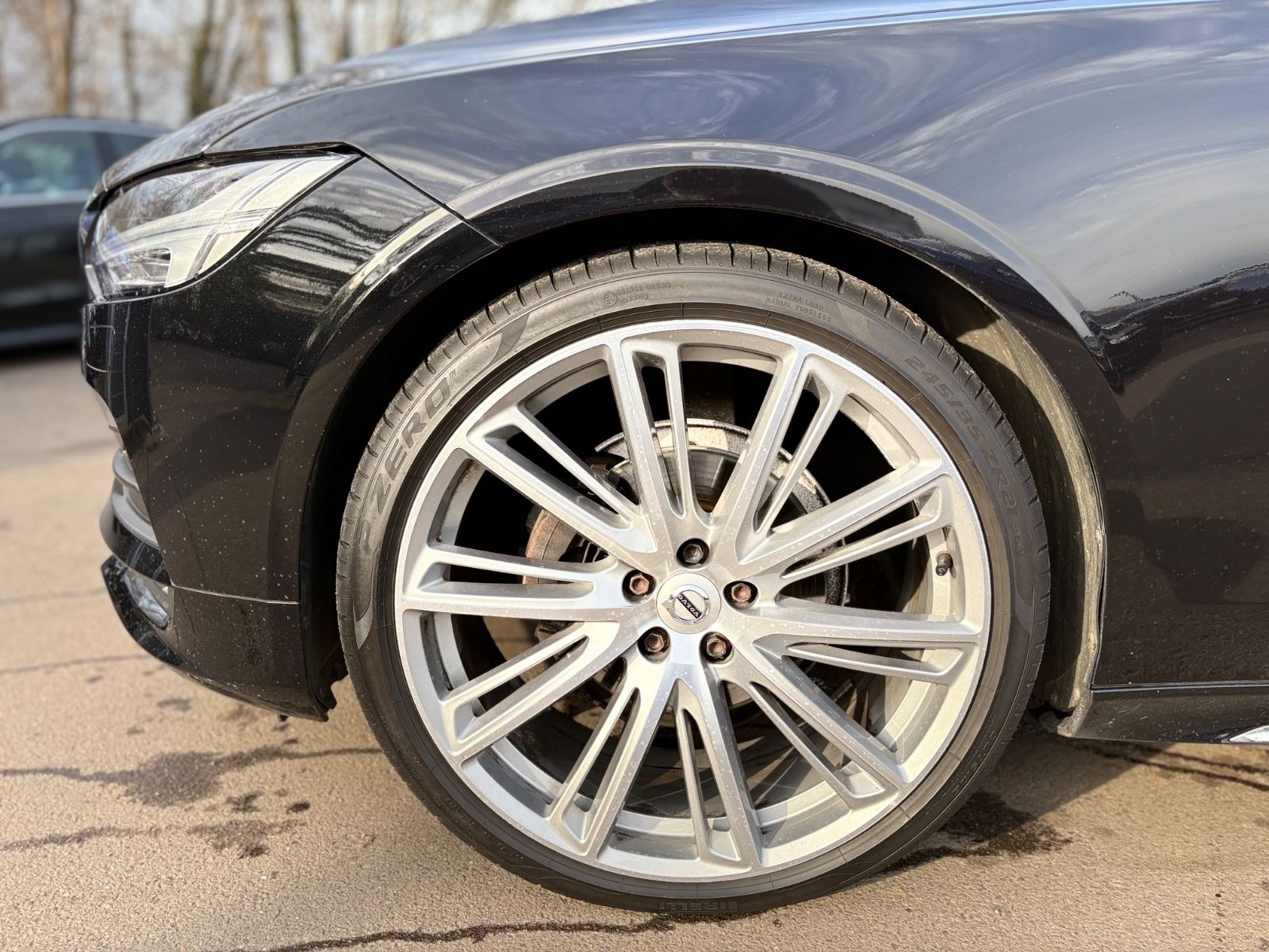 Fahrzeugabbildung Volvo VOLVO V90 MOMENTUM*LED*VOLLLEDER*21.ZOLL*