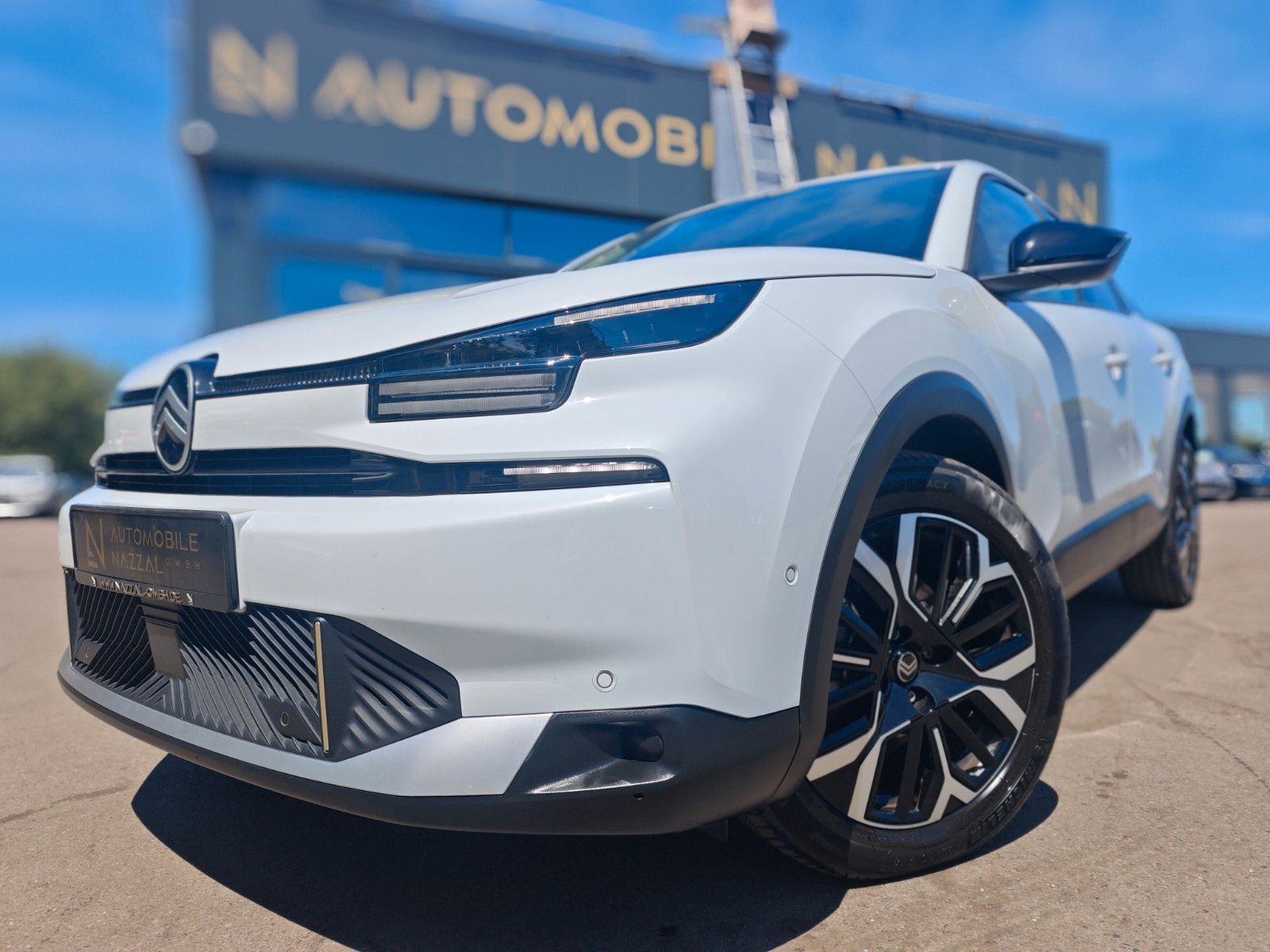 Fahrzeugabbildung Citroën C4 LIM. MAX*NAVI*KLIMAAUTO*KAMERA*