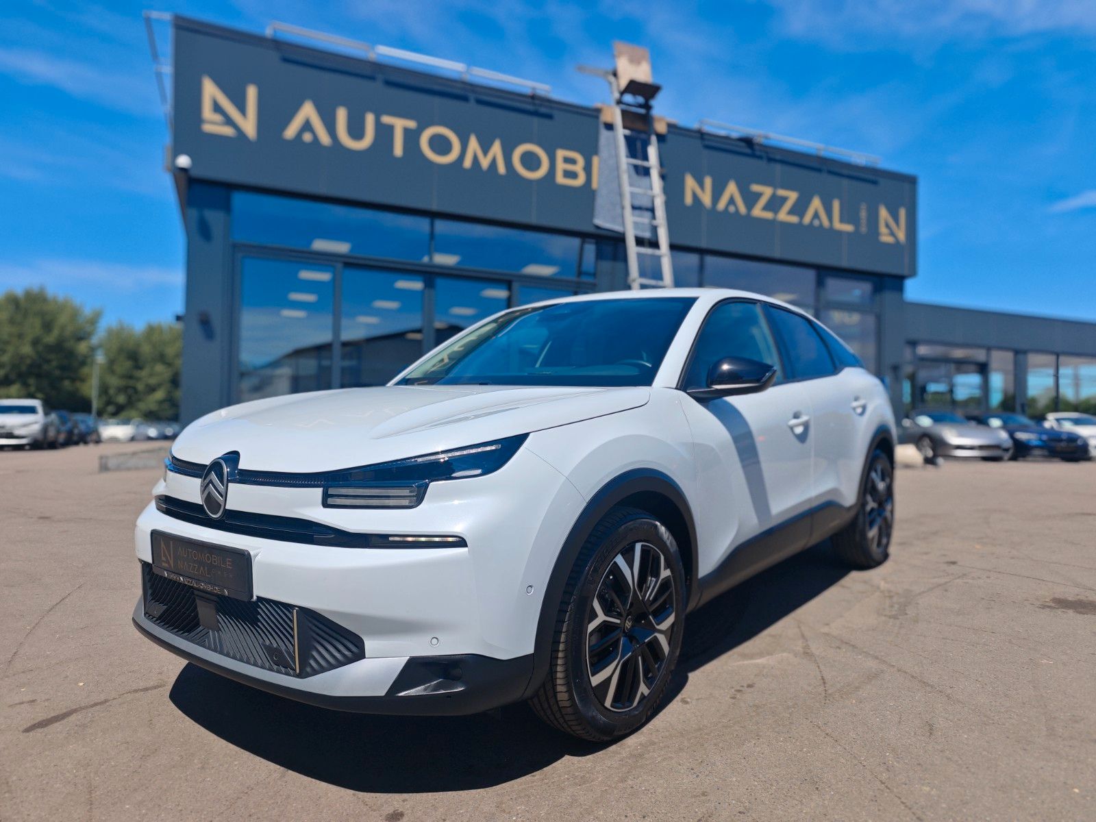 Fahrzeugabbildung Citroën C4 LIM. MAX*NAVI*KLIMAAUTO*KAMERA*