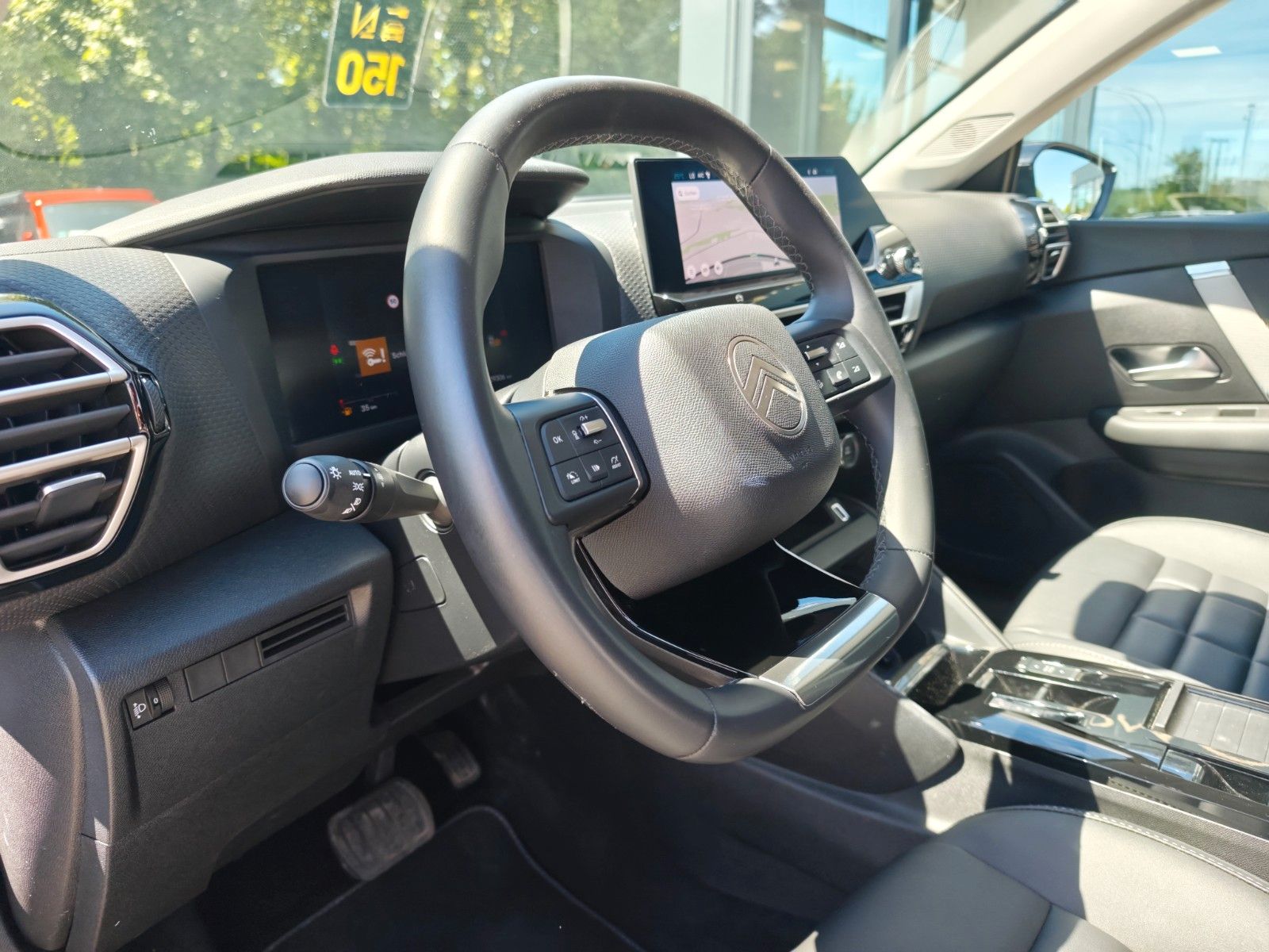 Fahrzeugabbildung Citroën C4 LIM. MAX*NAVI*KLIMAAUTO*KAMERA*