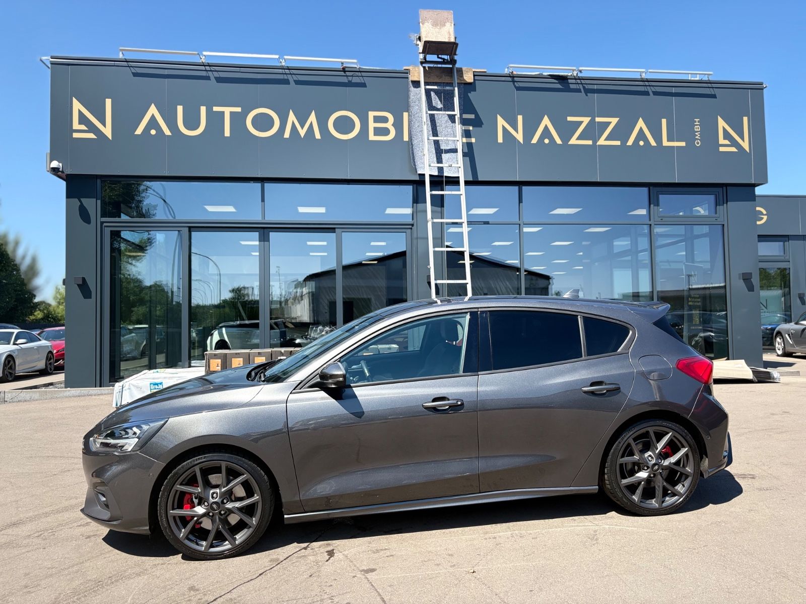 Fahrzeugabbildung Ford FOCUS ST *PERFORMANCE*KAMERA*RECARO*