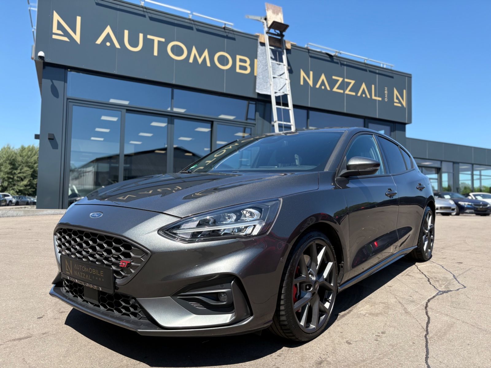Fahrzeugabbildung Ford FOCUS ST *PERFORMANCE*KAMERA*RECARO*