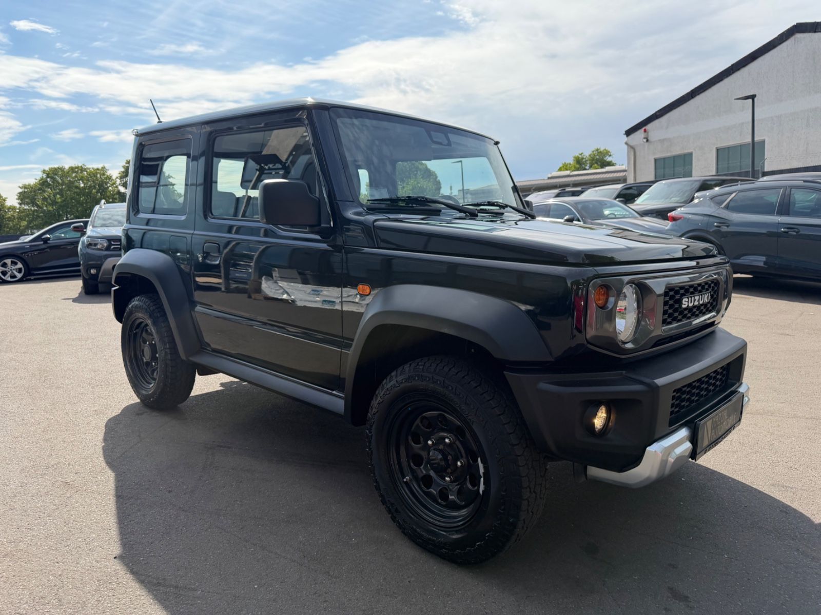 Fahrzeugabbildung Suzuki JIMNY ALLGRIP *AUT*1.HAND*KLIMA*4-SITZER*AHK*SHZ
