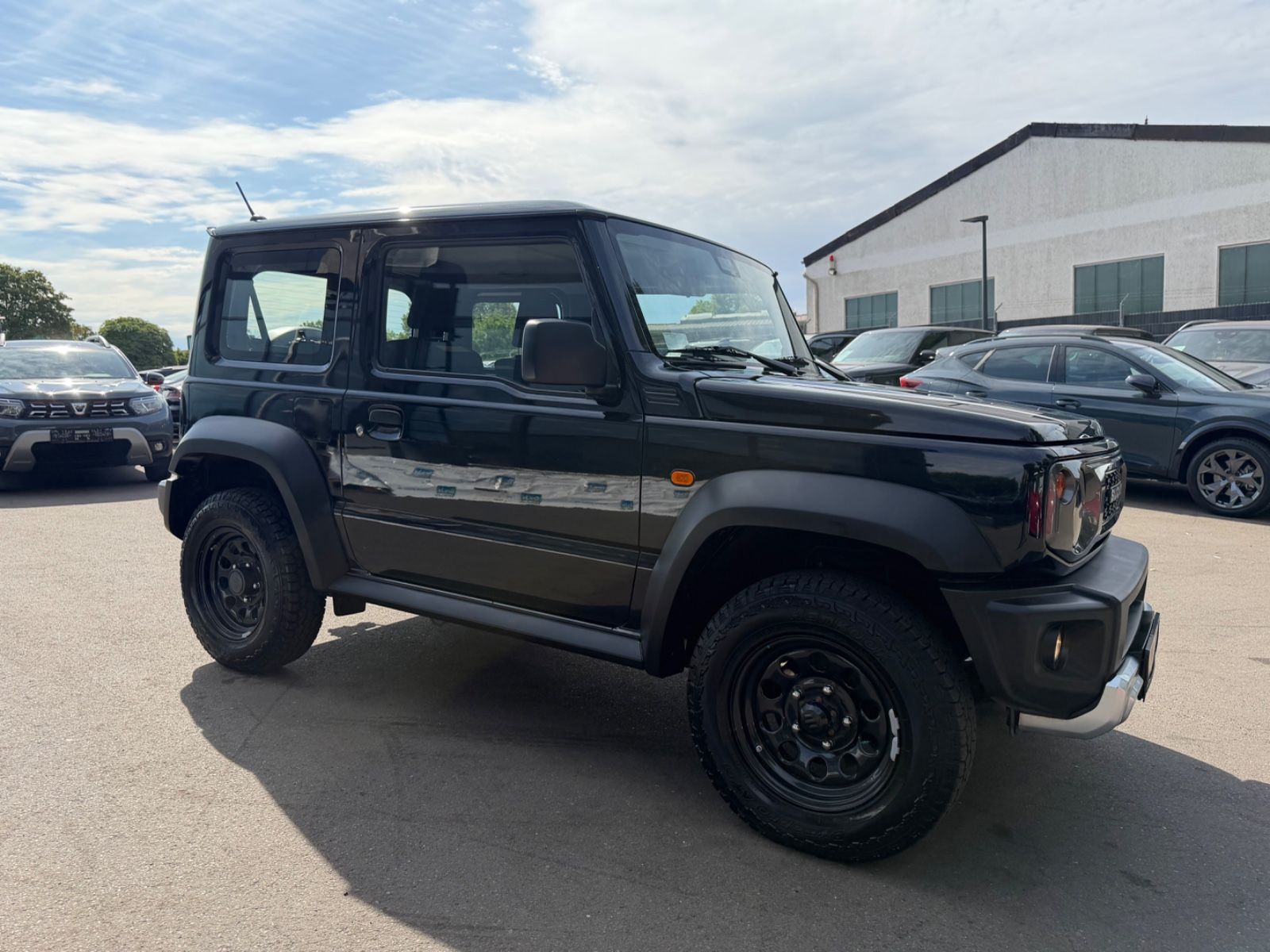 Fahrzeugabbildung Suzuki JIMNY ALLGRIP *AUT*1.HAND*KLIMA*4-SITZER*AHK*SHZ