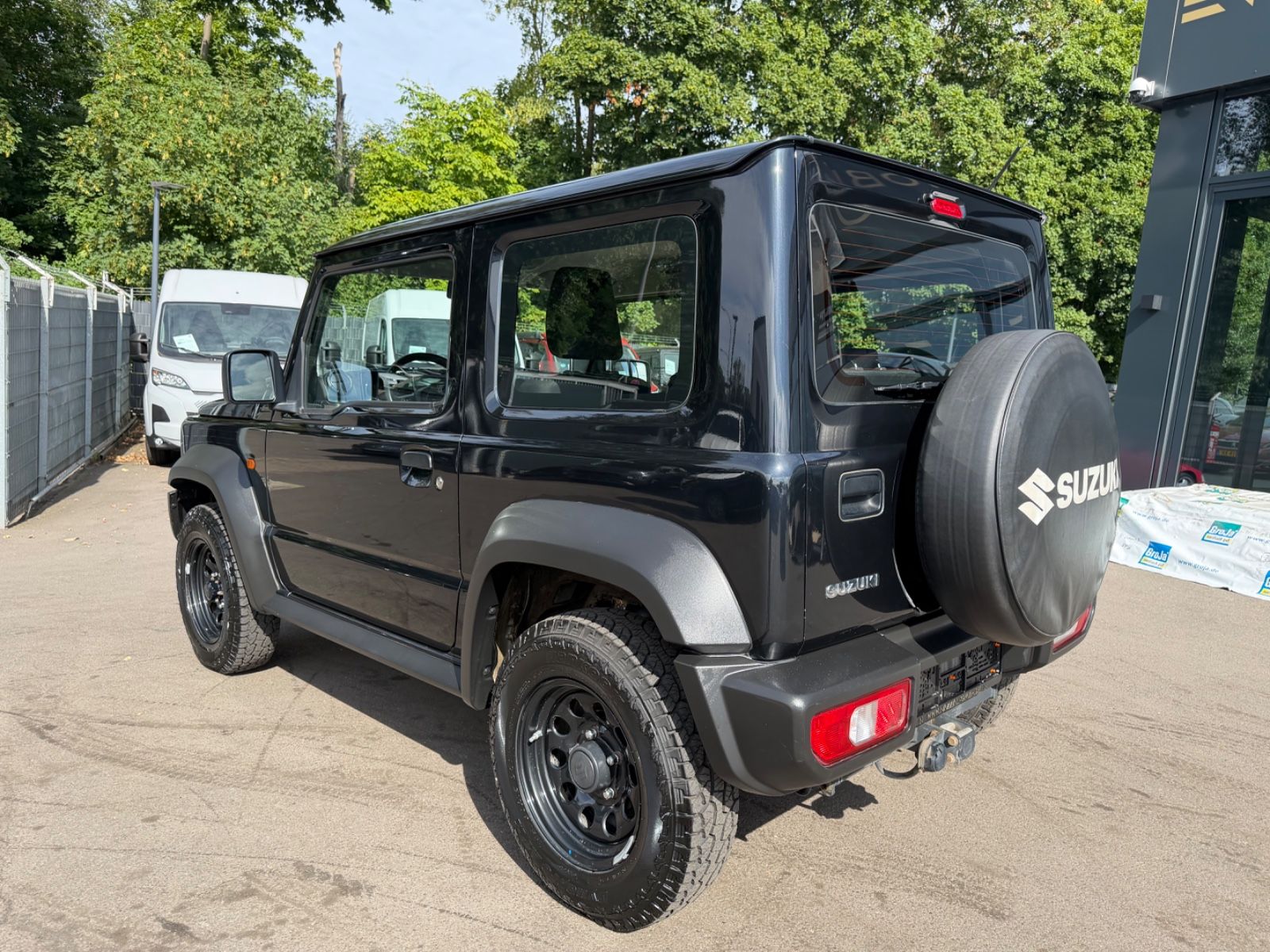 Fahrzeugabbildung Suzuki JIMNY ALLGRIP *AUT*1.HAND*KLIMA*4-SITZER*AHK*SHZ