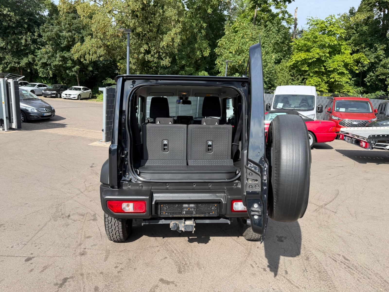 Fahrzeugabbildung Suzuki JIMNY ALLGRIP *AUT*1.HAND*KLIMA*4-SITZER*AHK*SHZ