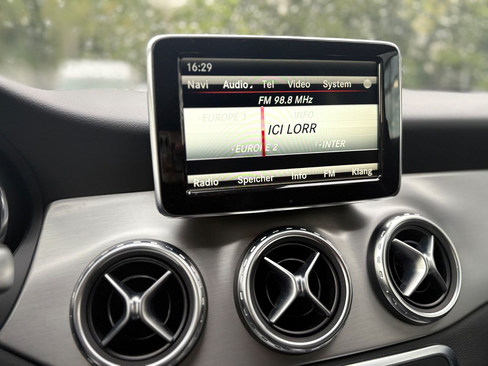 Fahrzeugabbildung Mercedes-Benz GLA 220D 4MATIC *AMG-LINE*FACELIFT*LED*AUT*KAM*