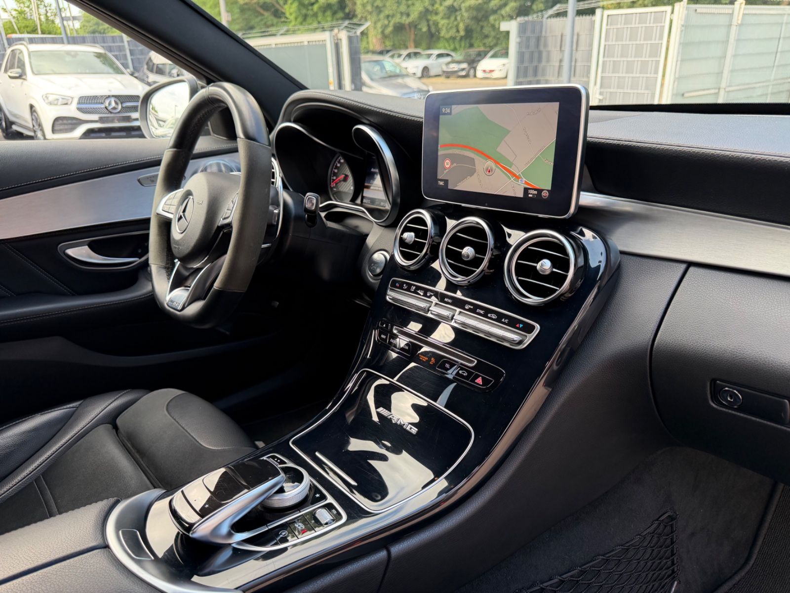 Fahrzeugabbildung Mercedes-Benz C 63 AMG T *NIGHT*COMAND*KAMERA*BURMESTER*LED*