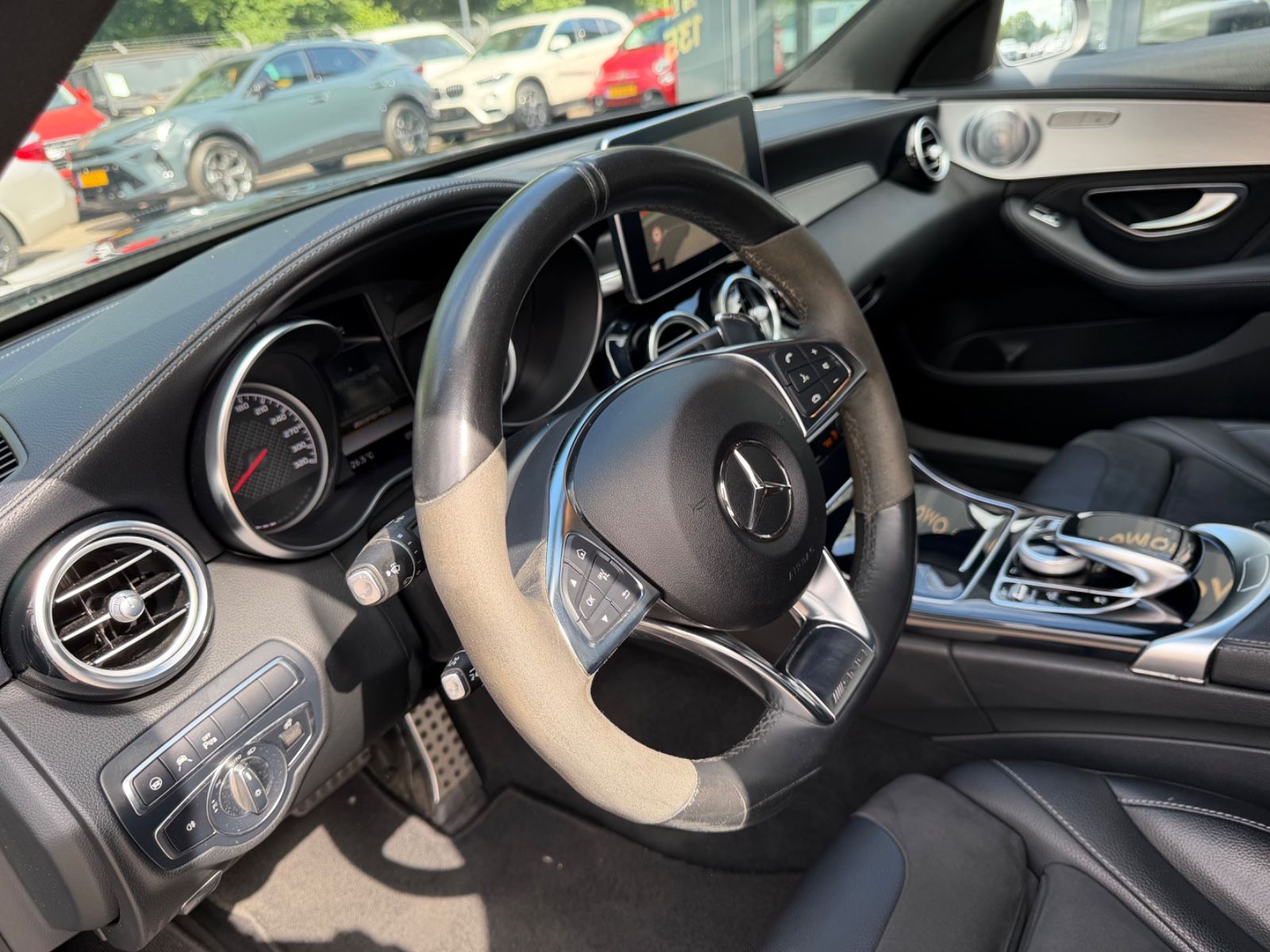 Fahrzeugabbildung Mercedes-Benz C 63 AMG T *NIGHT*COMAND*KAMERA*BURMESTER*LED*