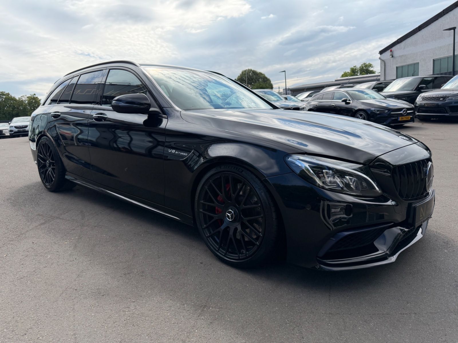 Fahrzeugabbildung Mercedes-Benz C 63 AMG T *NIGHT*COMAND*KAMERA*BURMESTER*LED*