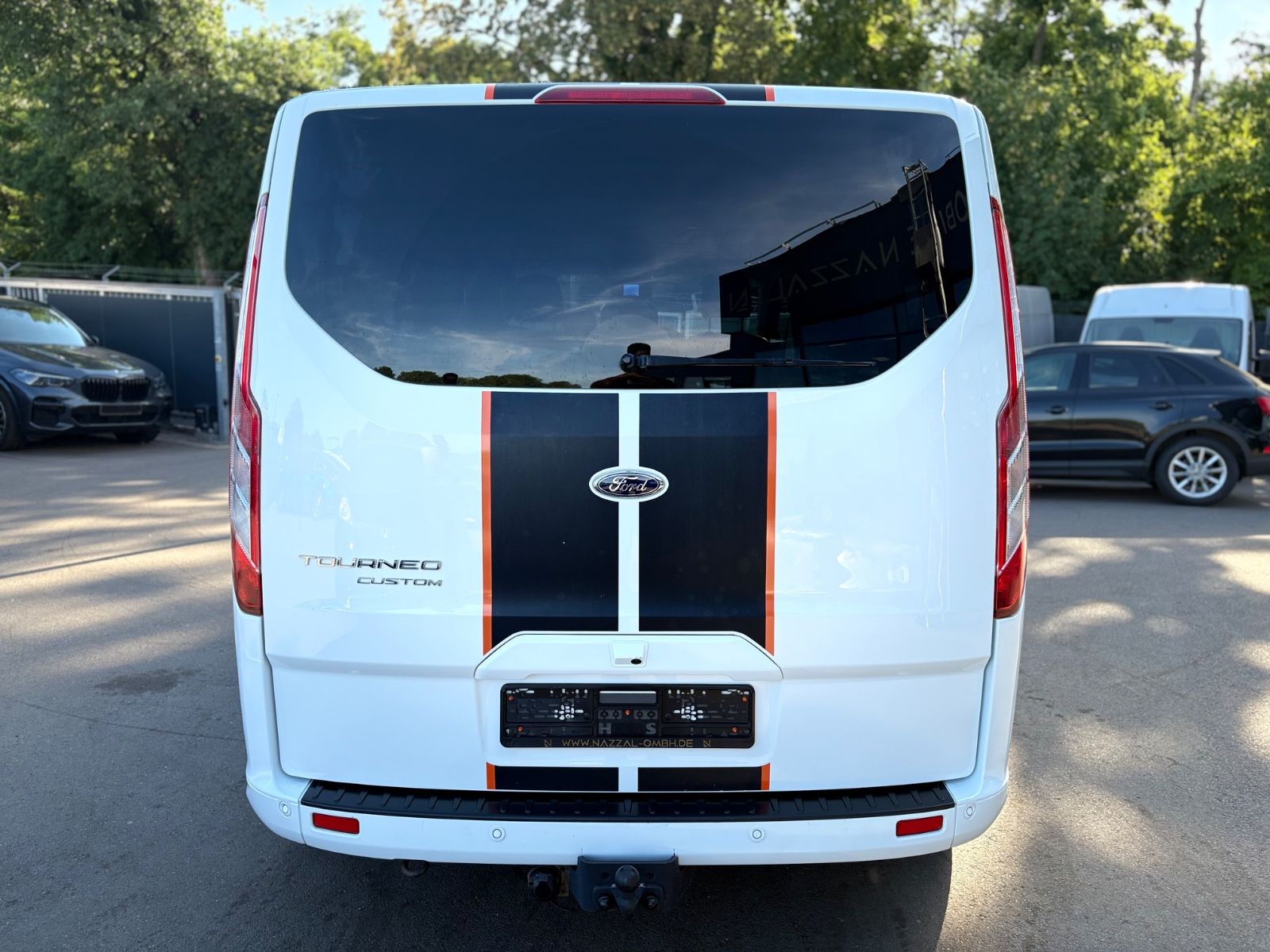 Fahrzeugabbildung Ford TOURNEO CUSTOM SPORT*2.HD*AUT*LED*KAMERA*8 SITZE