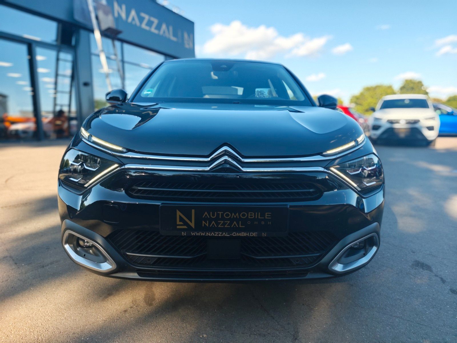 Fahrzeugabbildung Citroën C4 LIM. MAX*HEAD UP*KLIMAAUTO*KAMERA*NAVI*