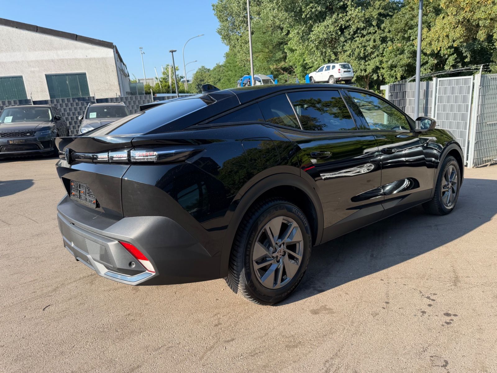 Fahrzeugabbildung Peugeot 408 PURETECH 130 ALLURE *1.HAND*AUT*LED*KAM*NAVI