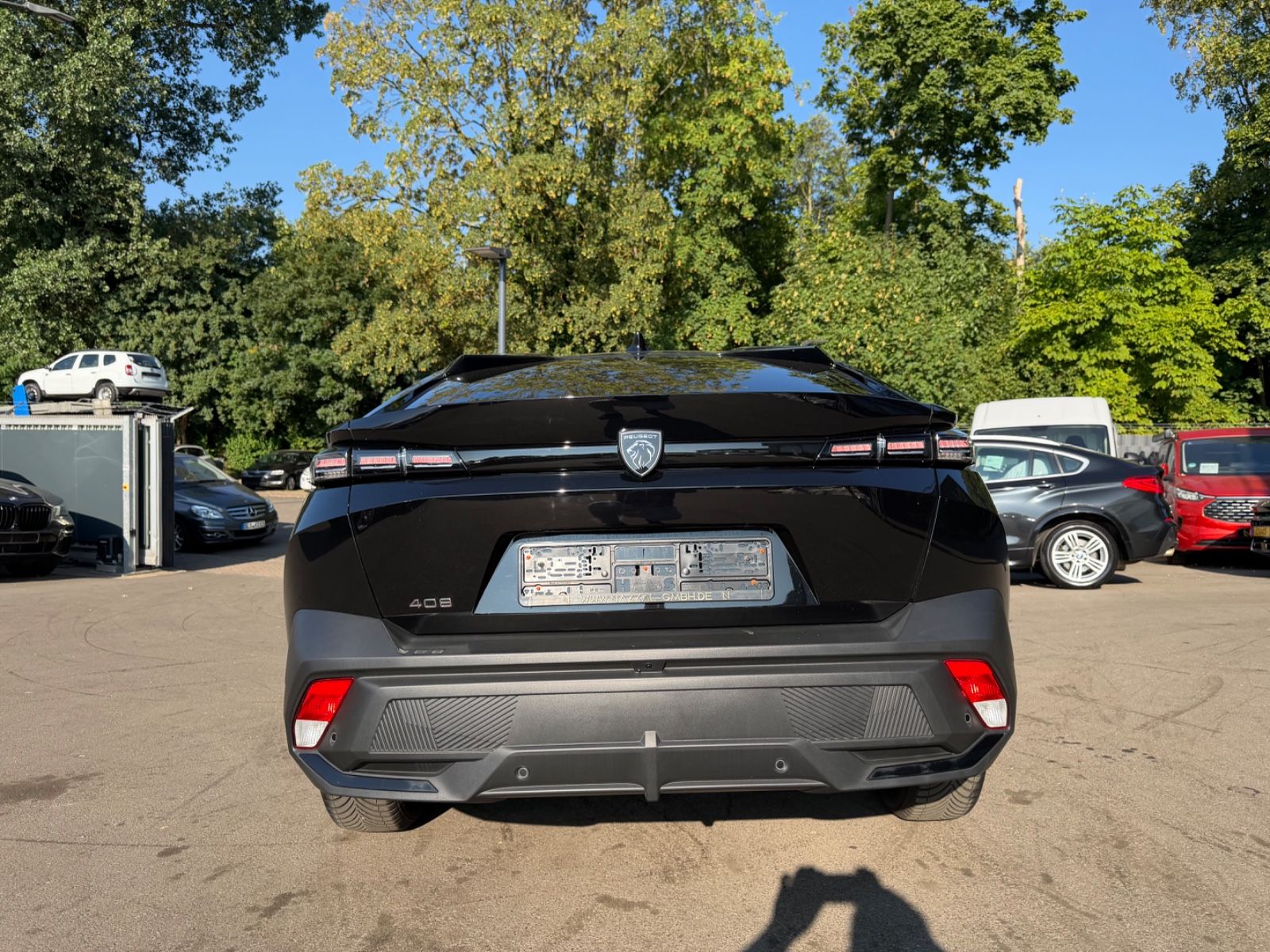 Fahrzeugabbildung Peugeot 408 PURETECH 130 ALLURE *1.HAND*AUT*LED*KAM*NAVI