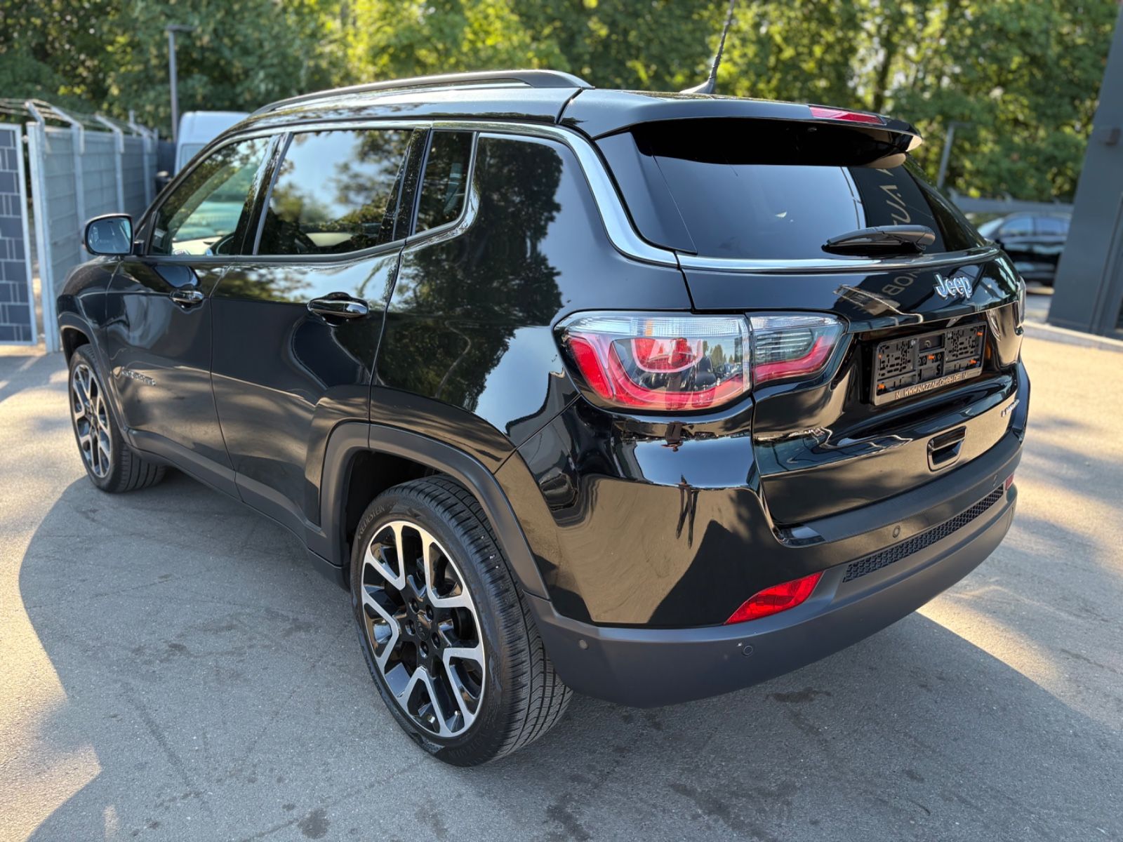 Fahrzeugabbildung Jeep COMPASS LIMITED FWD *FACELIFT*KAMERA*LEDER*