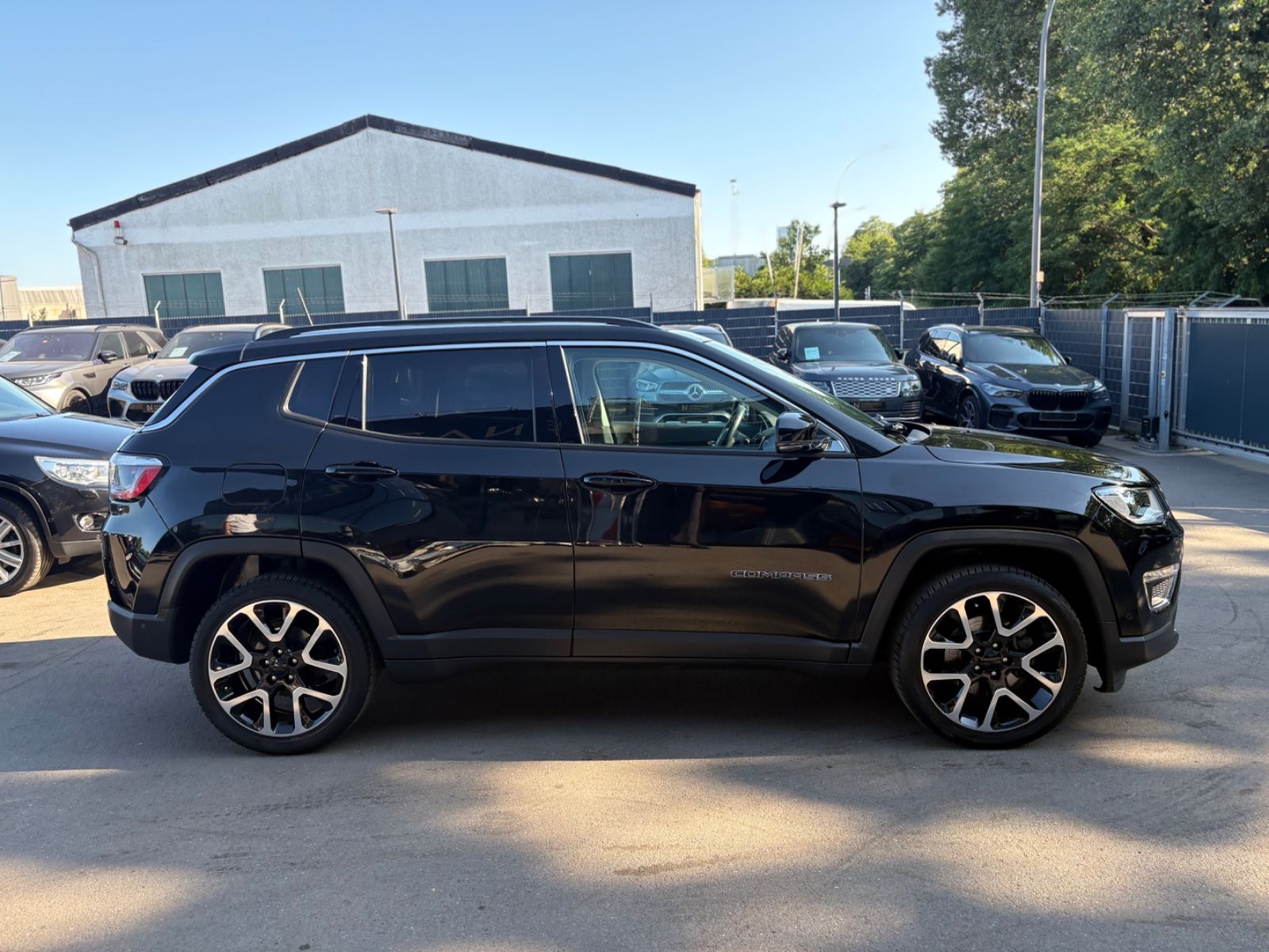 Fahrzeugabbildung Jeep COMPASS LIMITED FWD *FACELIFT*KAMERA*LEDER*