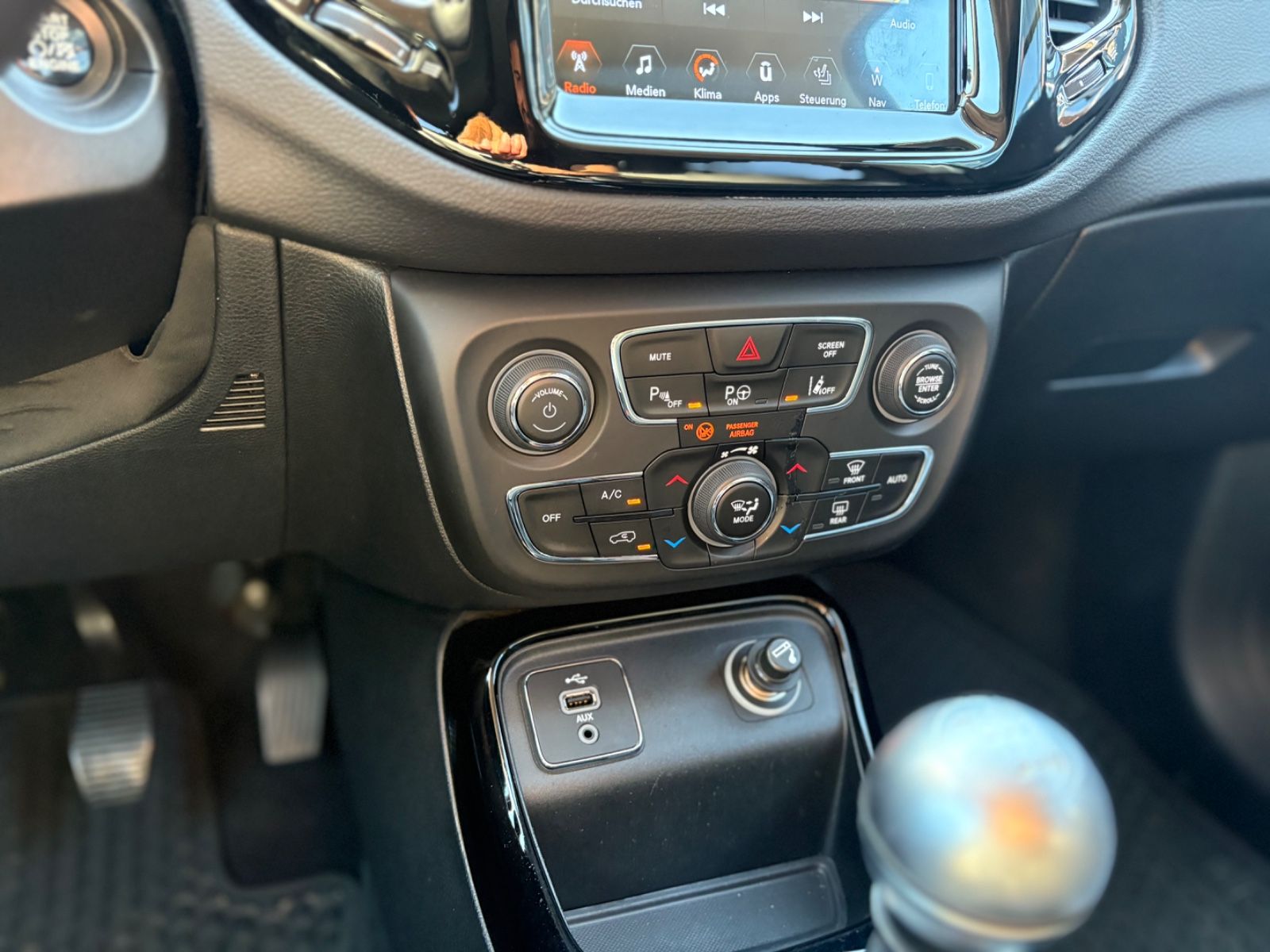 Fahrzeugabbildung Jeep COMPASS LIMITED FWD *FACELIFT*KAMERA*LEDER*