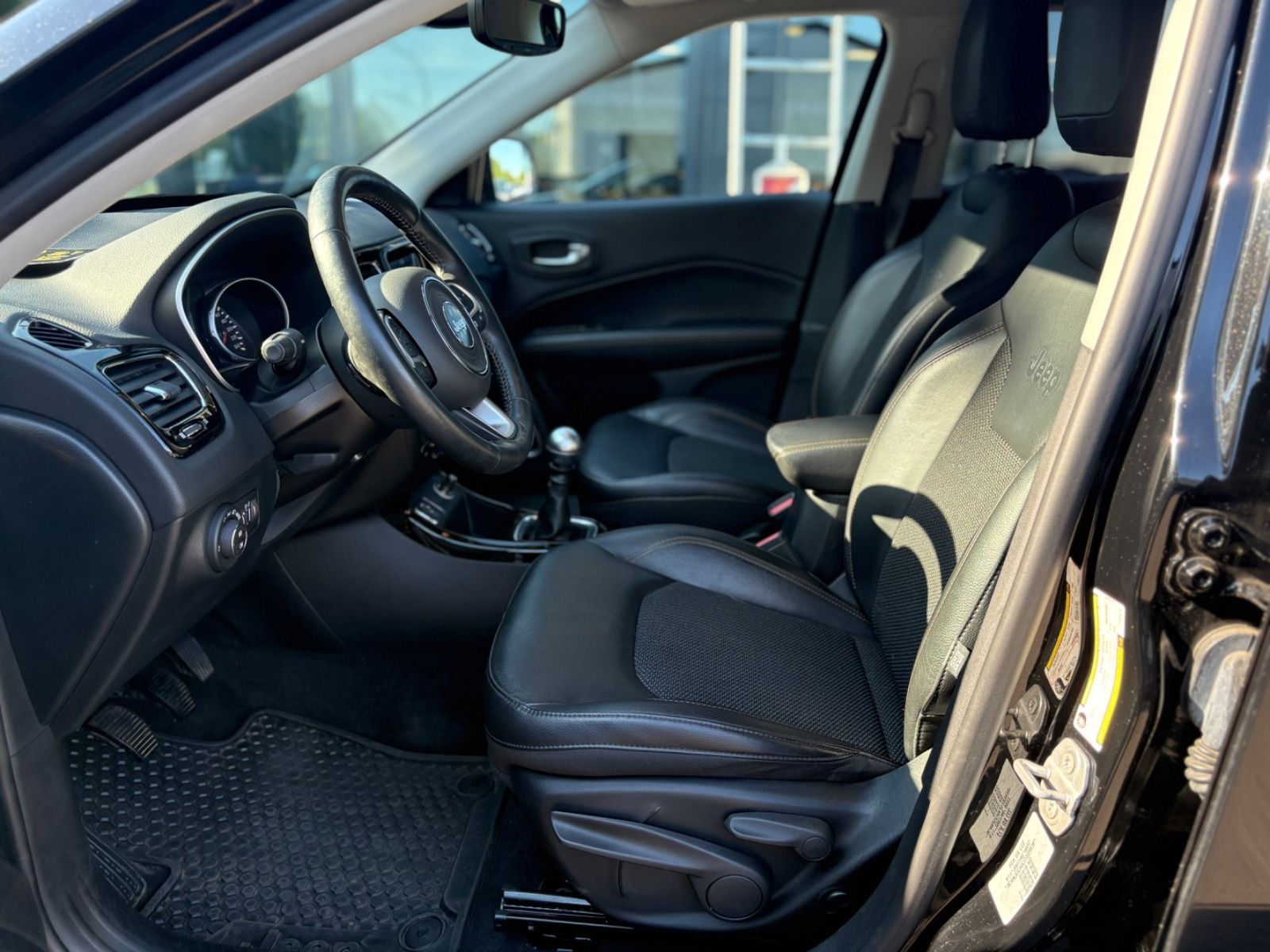 Fahrzeugabbildung Jeep COMPASS LIMITED FWD *FACELIFT*KAMERA*LEDER*