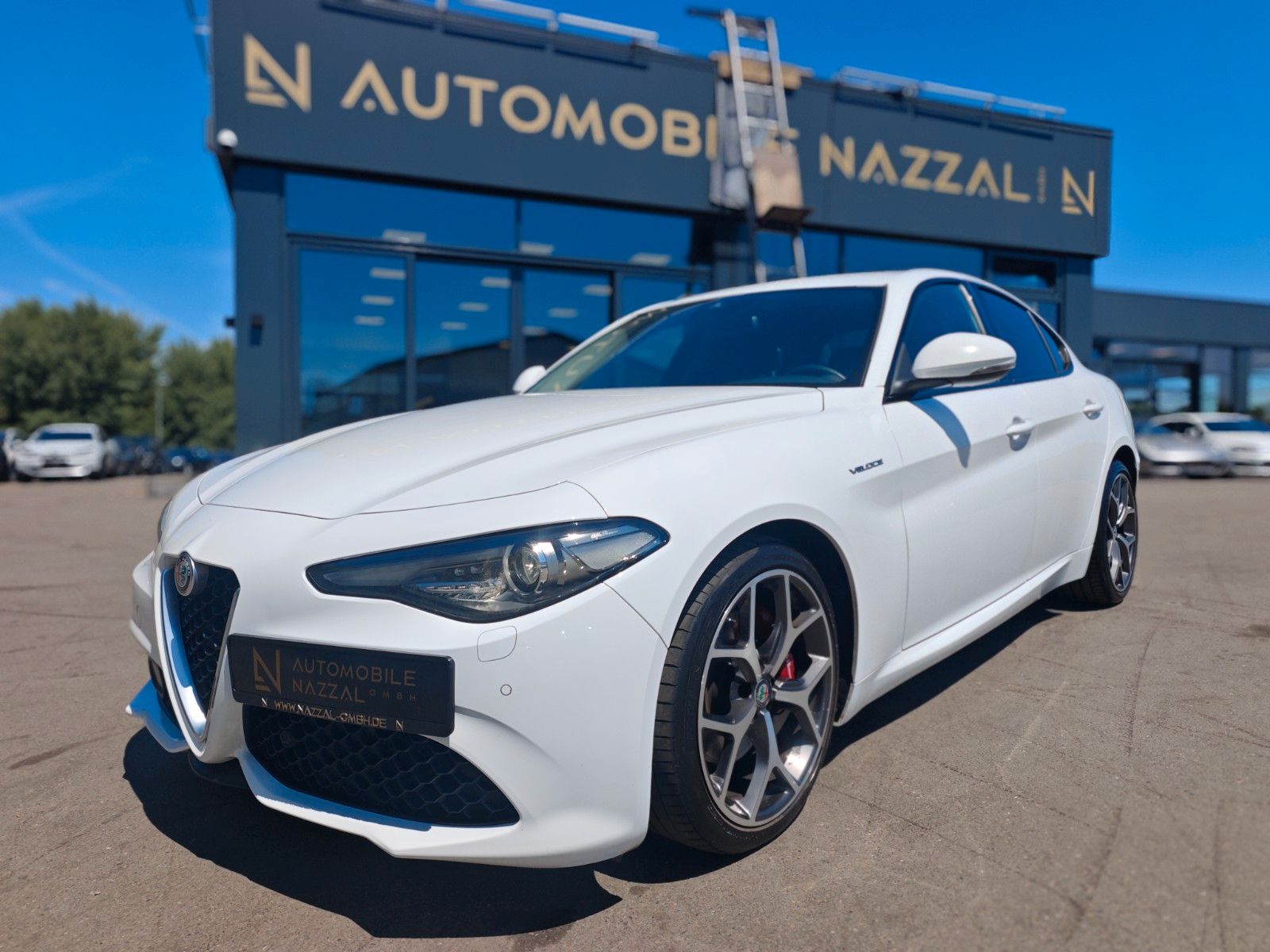 Fahrzeugabbildung Alfa Romeo GIULIA VELOCE Q4 *AUT*LEDER*NAVI*KAM*SHZ*8xALU*